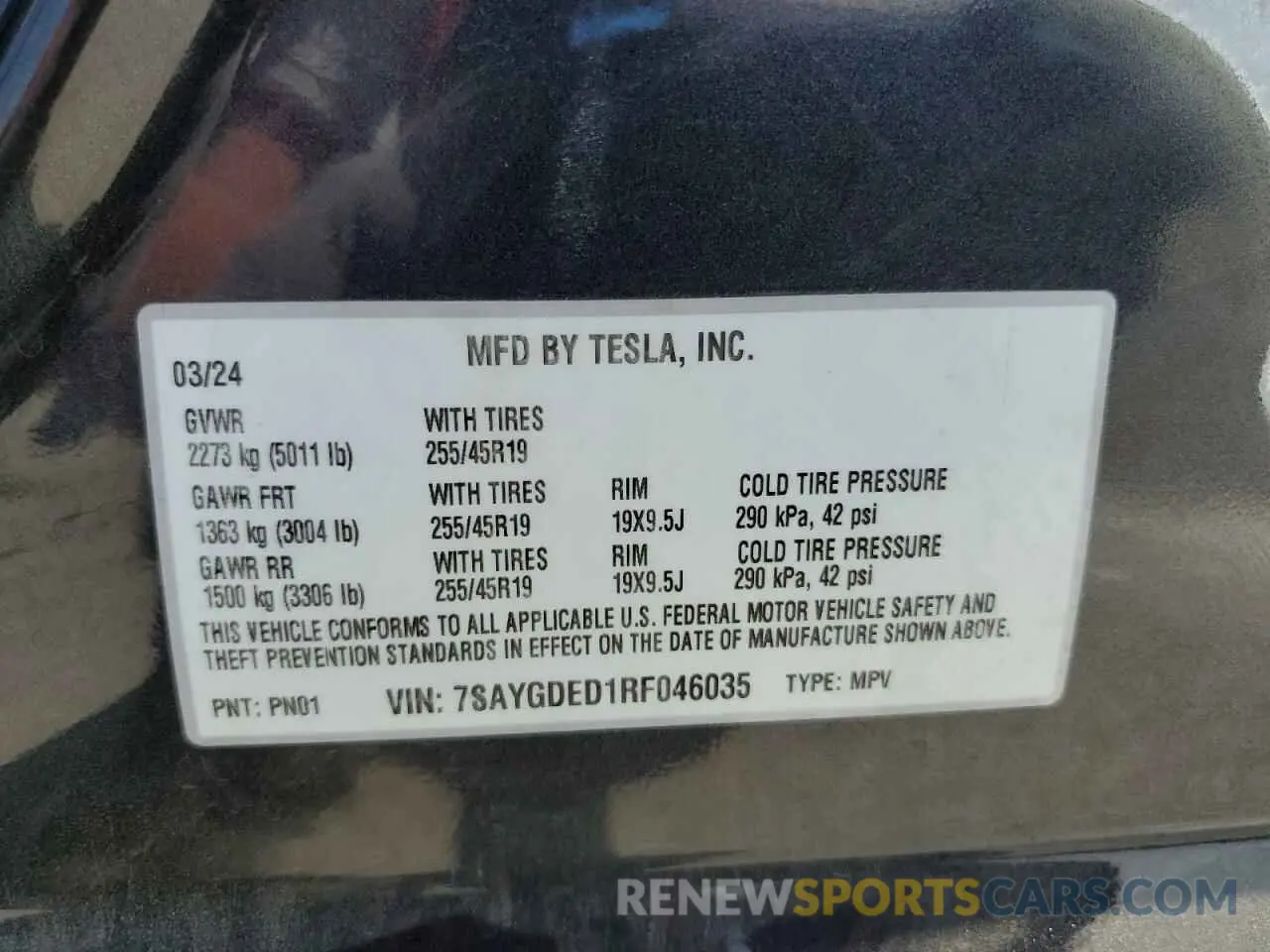 14 Photograph of a damaged car 7SAYGDED1RF046035 TESLA MODEL Y 2024