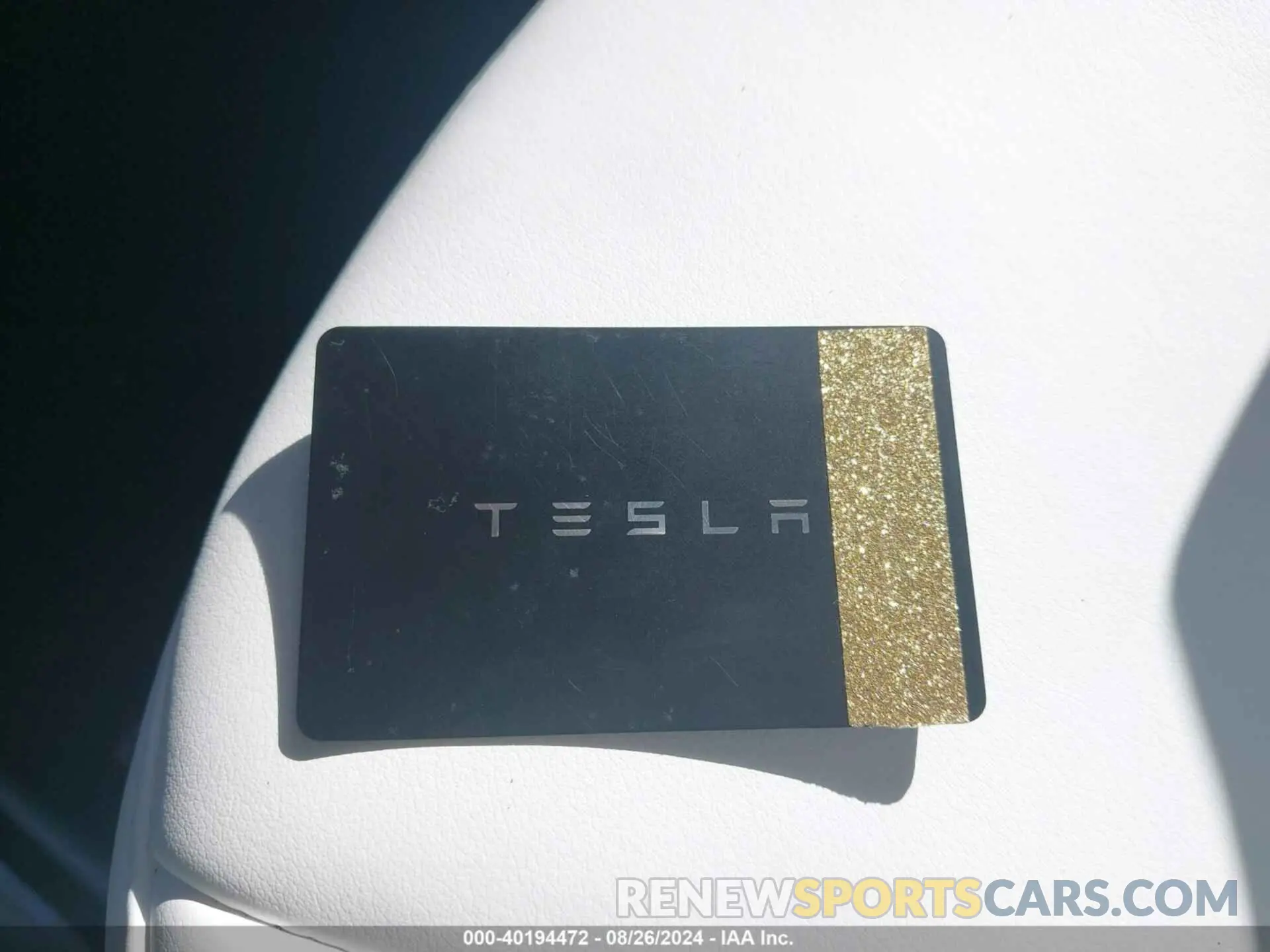 11 Photograph of a damaged car 7SAYGDED1RF094604 TESLA MODEL Y 2024