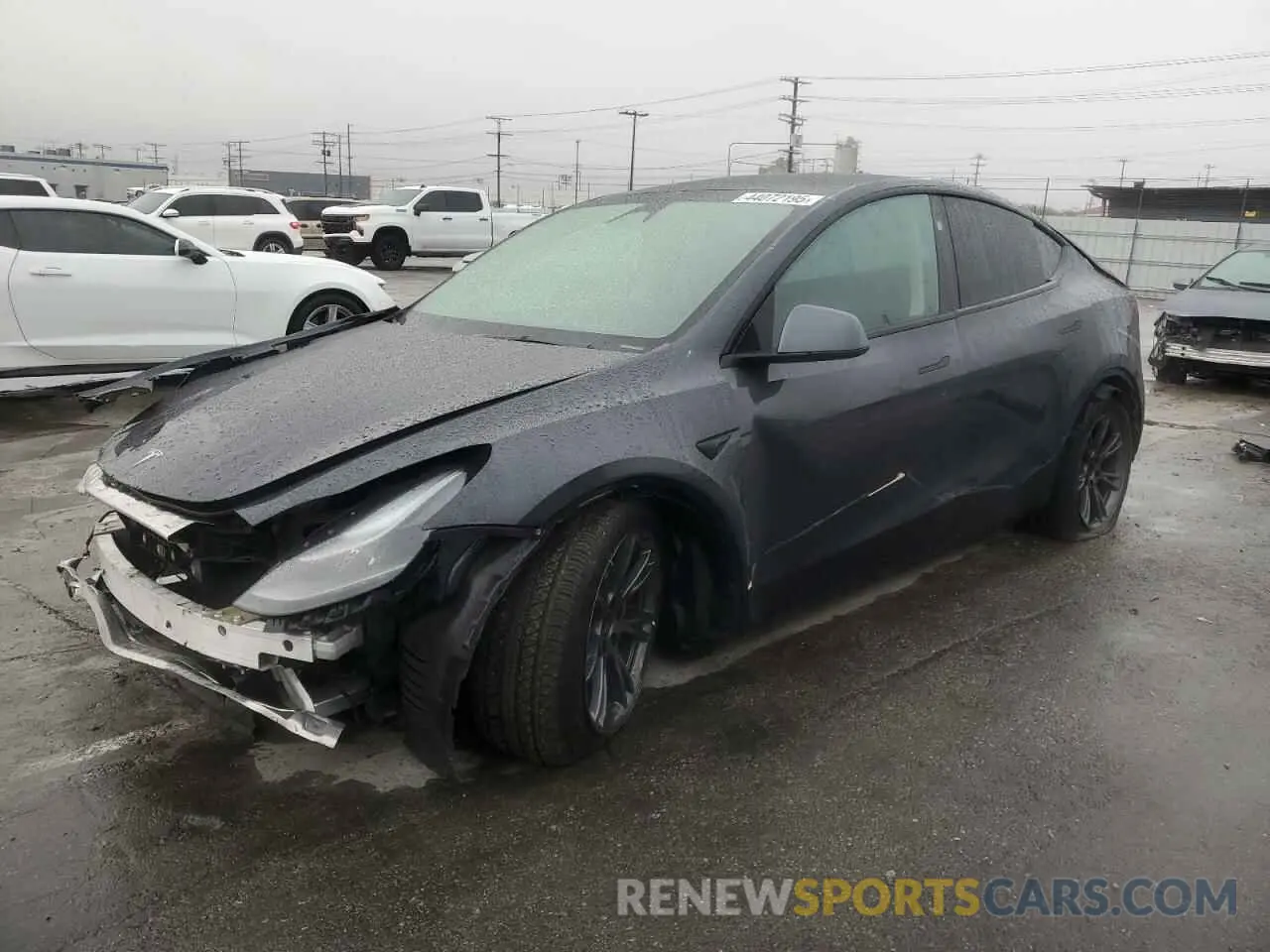 1 Photograph of a damaged car 7SAYGDED1RF098054 TESLA MODEL Y 2024