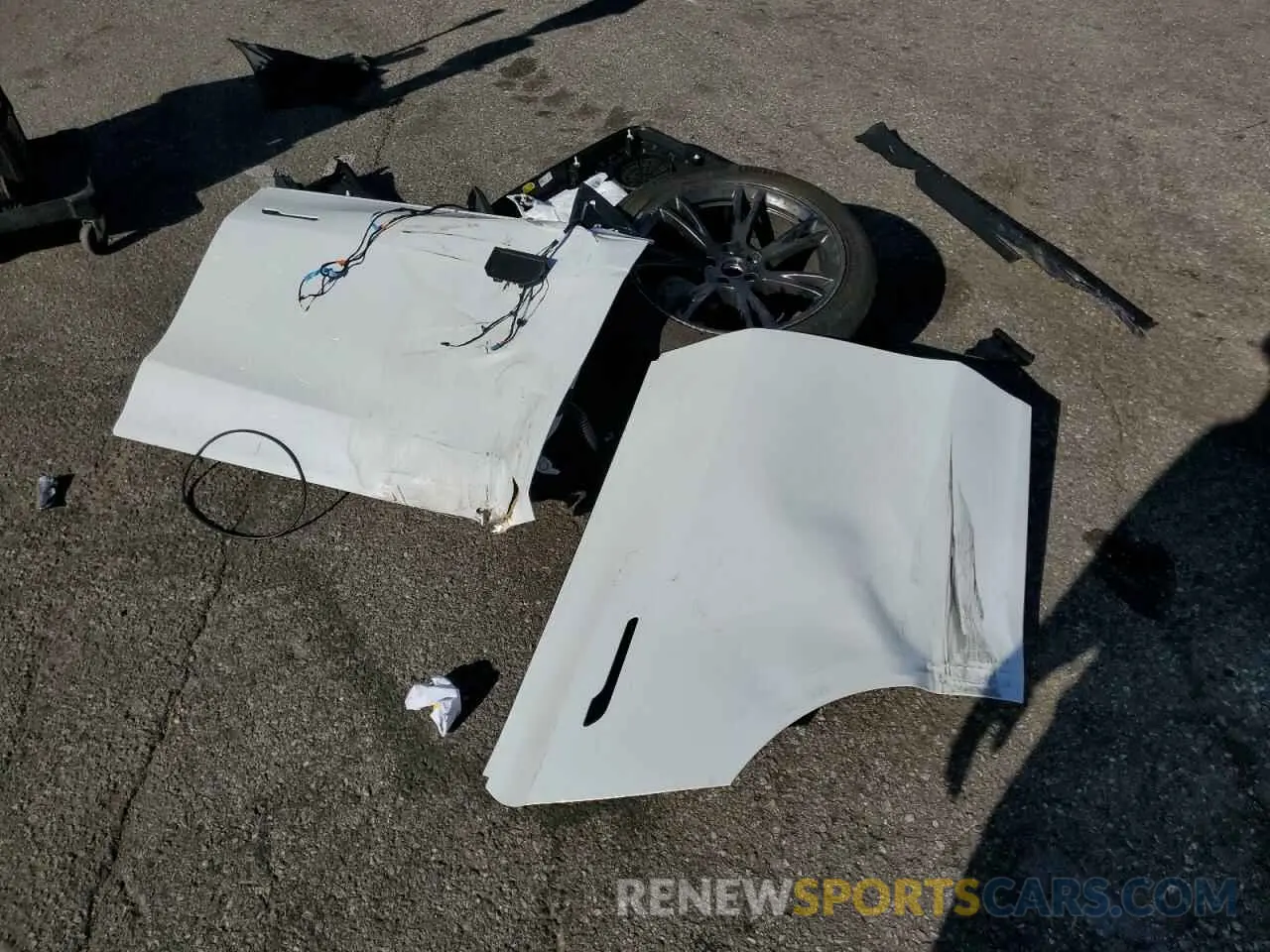 14 Photograph of a damaged car 7SAYGDED1RF108999 TESLA MODEL Y 2024