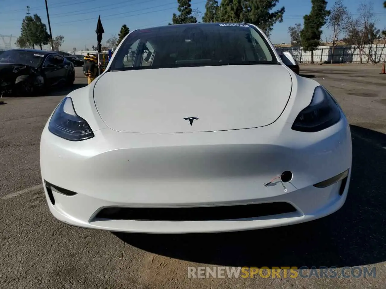 5 Photograph of a damaged car 7SAYGDED1RF108999 TESLA MODEL Y 2024