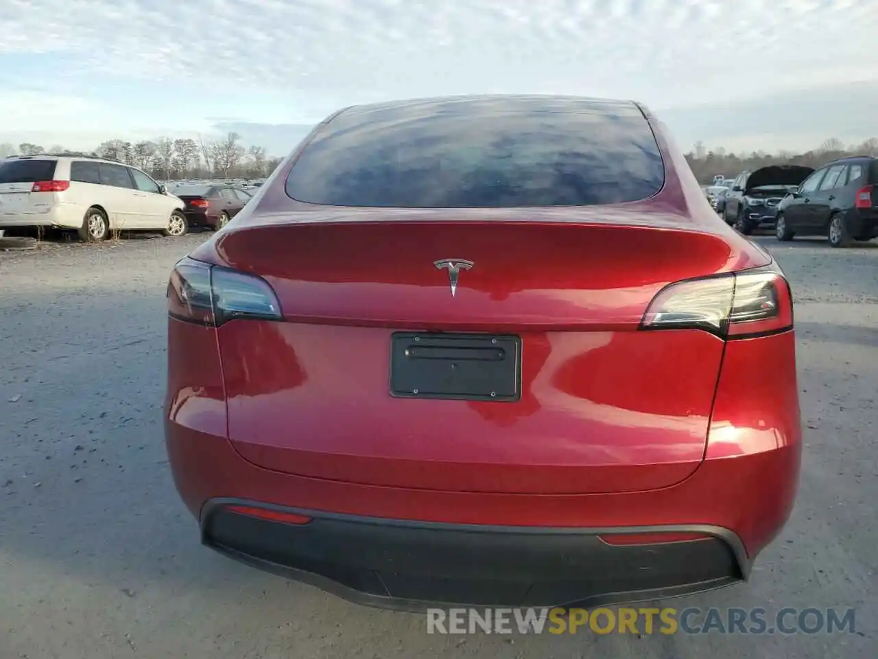 6 Photograph of a damaged car 7SAYGDED1RF132705 TESLA MODEL Y 2024