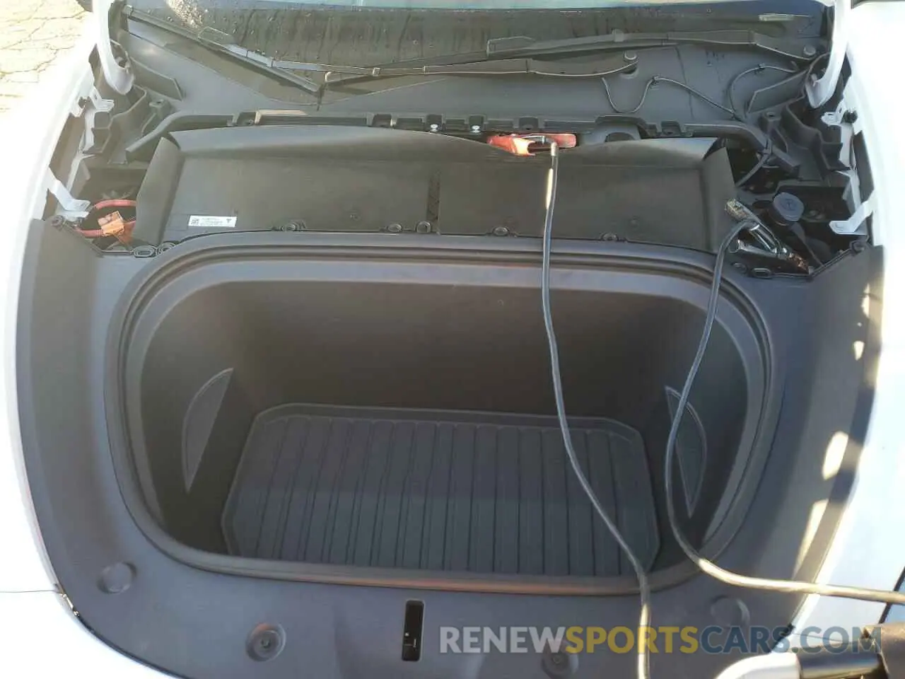 14 Photograph of a damaged car 7SAYGDED1RF154851 TESLA MODEL Y 2024