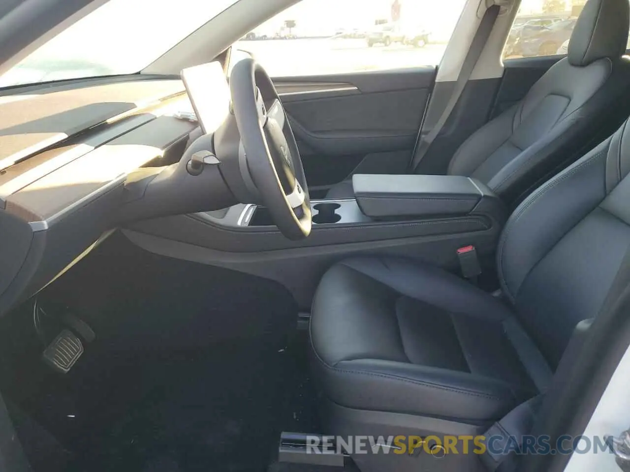 7 Photograph of a damaged car 7SAYGDED1RF154851 TESLA MODEL Y 2024
