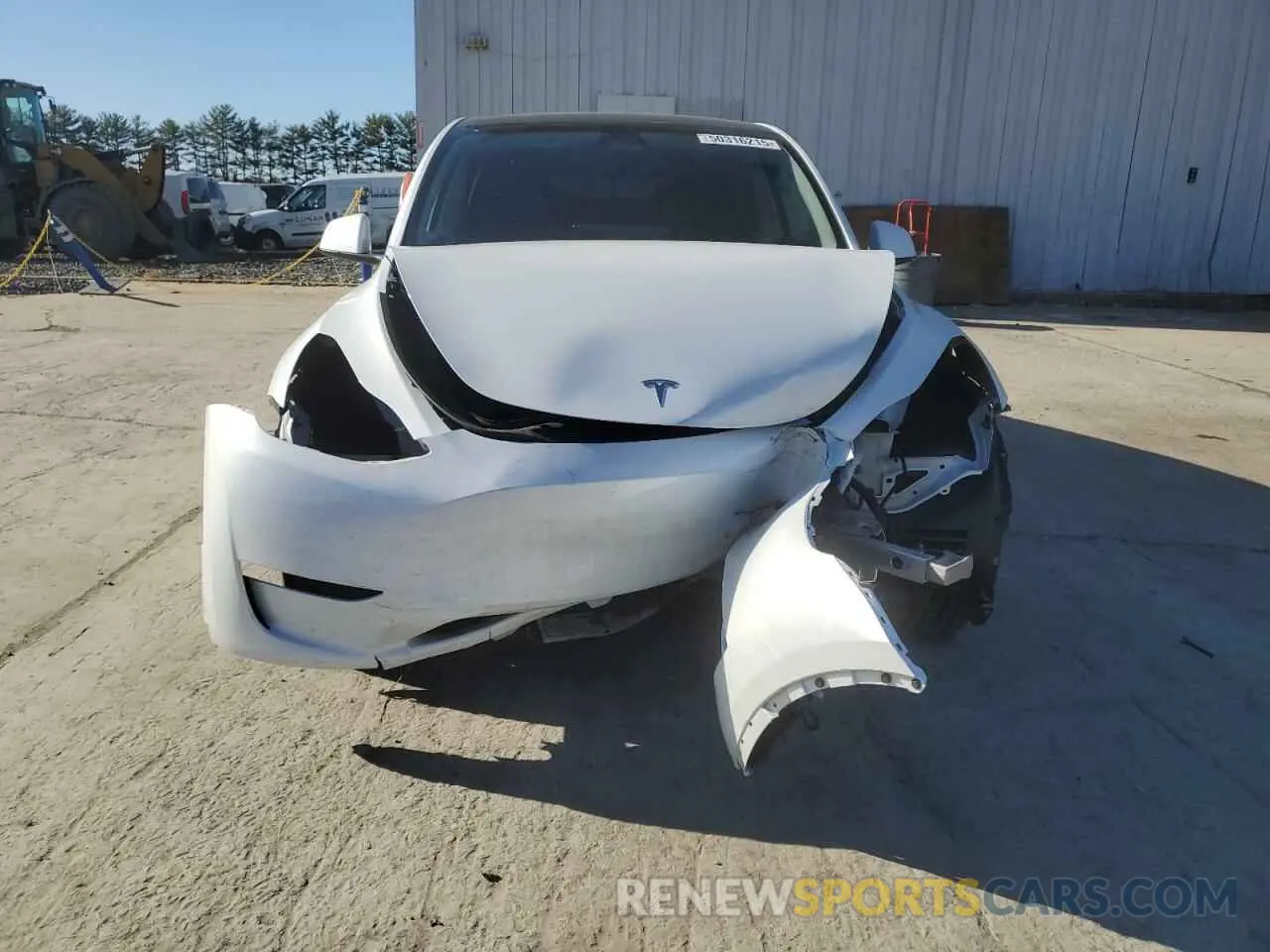 5 Photograph of a damaged car 7SAYGDED1RF187025 TESLA MODEL Y 2024