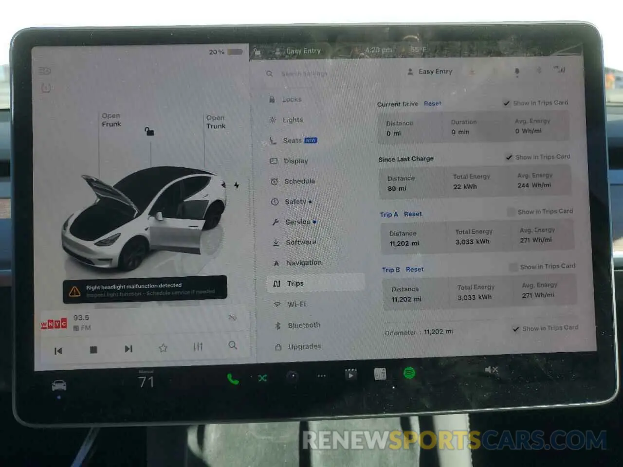 9 Photograph of a damaged car 7SAYGDED1RF187025 TESLA MODEL Y 2024