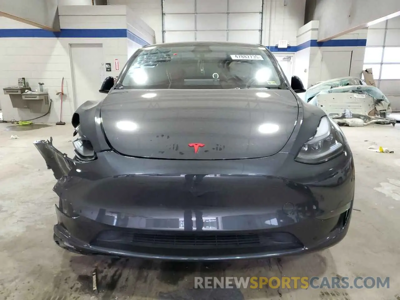 5 Photograph of a damaged car 7SAYGDED1RF207273 TESLA MODEL Y 2024