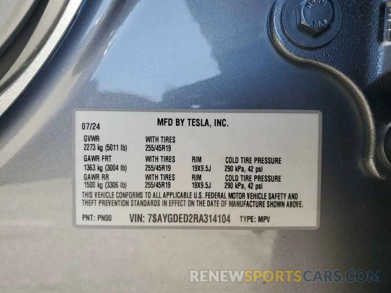 15 Photograph of a damaged car 7SAYGDED2RA314104 TESLA MODEL Y 2024