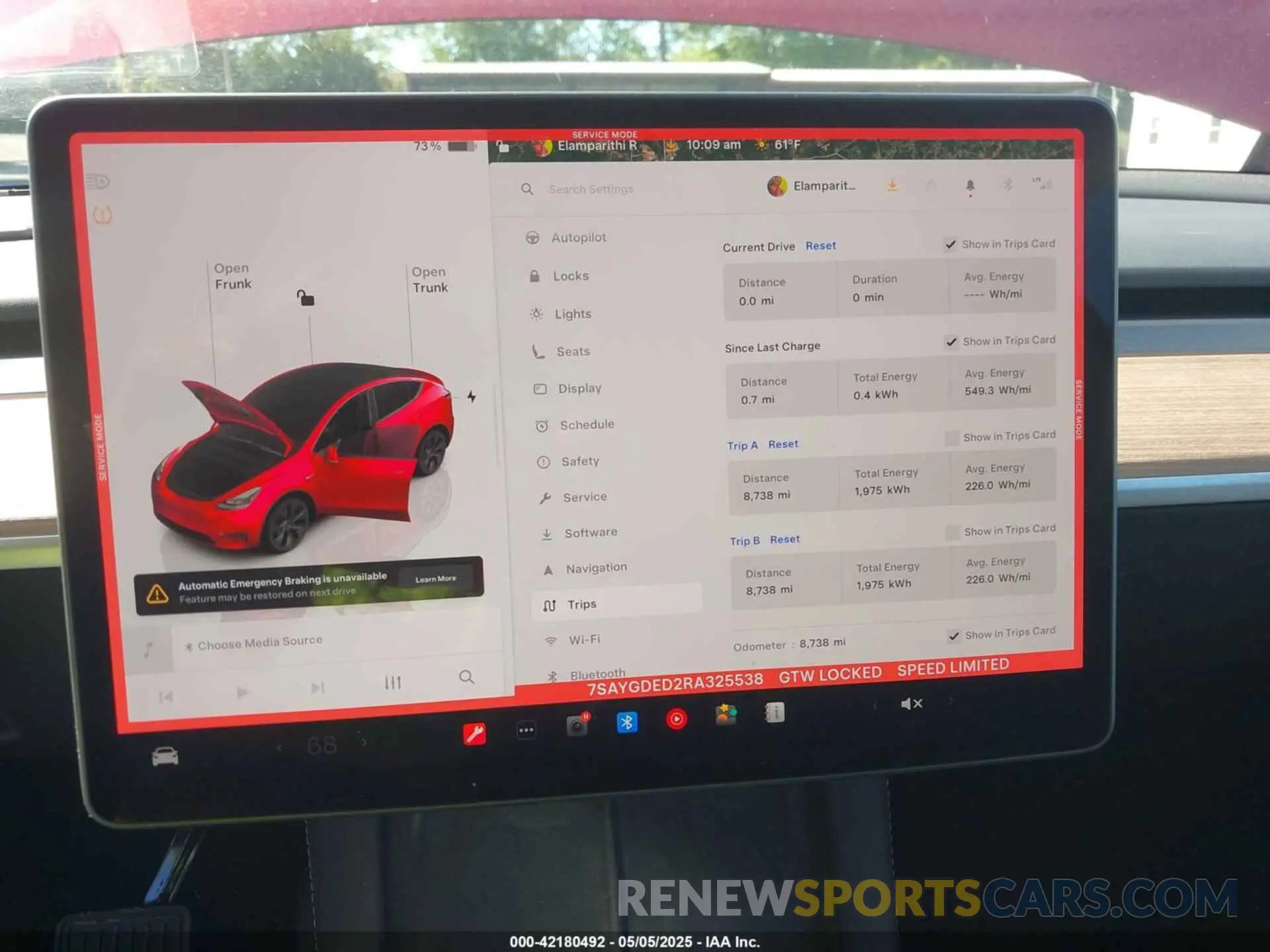 7 Photograph of a damaged car 7SAYGDED2RA325538 TESLA MODEL Y 2024