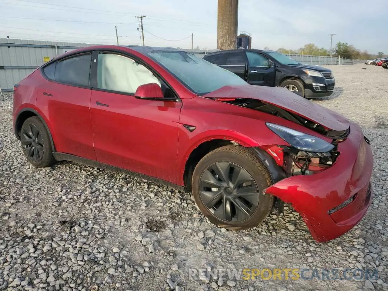 4 Photograph of a damaged car 7SAYGDED2RA331985 TESLA MODEL Y 2024