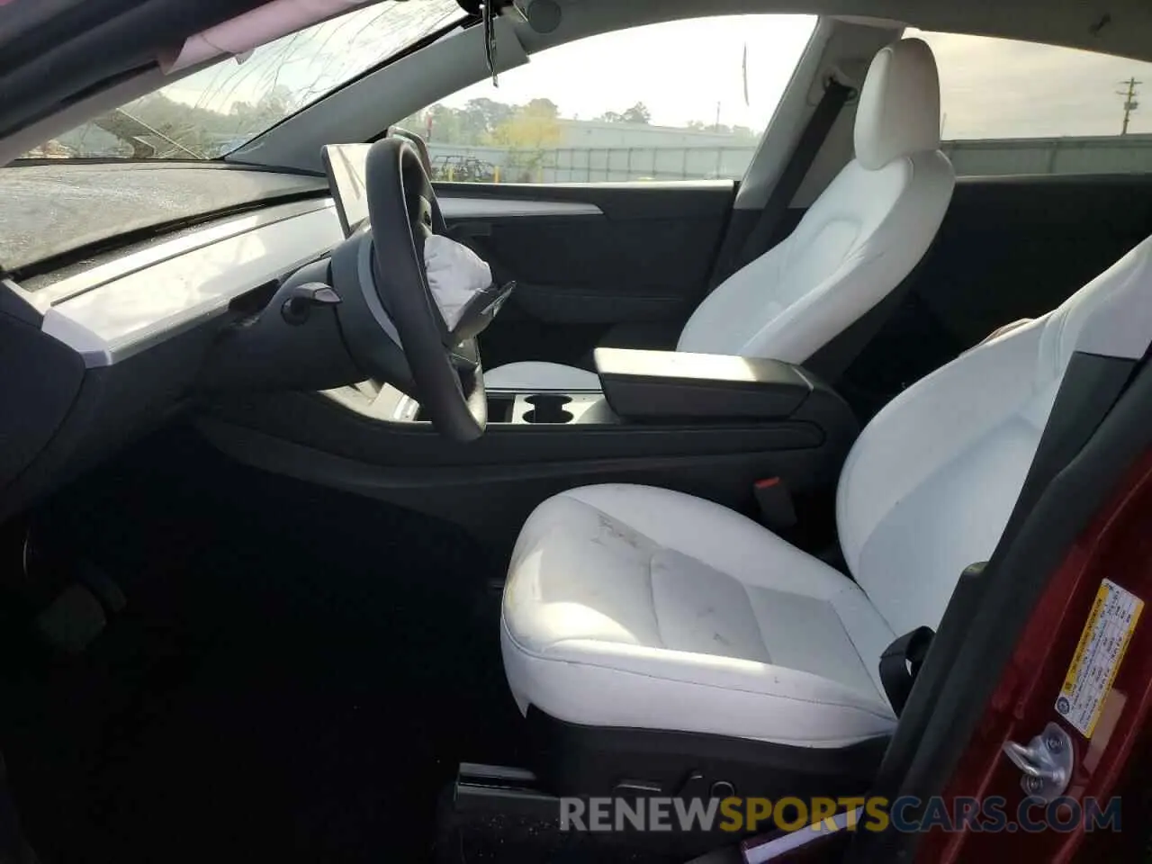 7 Photograph of a damaged car 7SAYGDED2RA331985 TESLA MODEL Y 2024