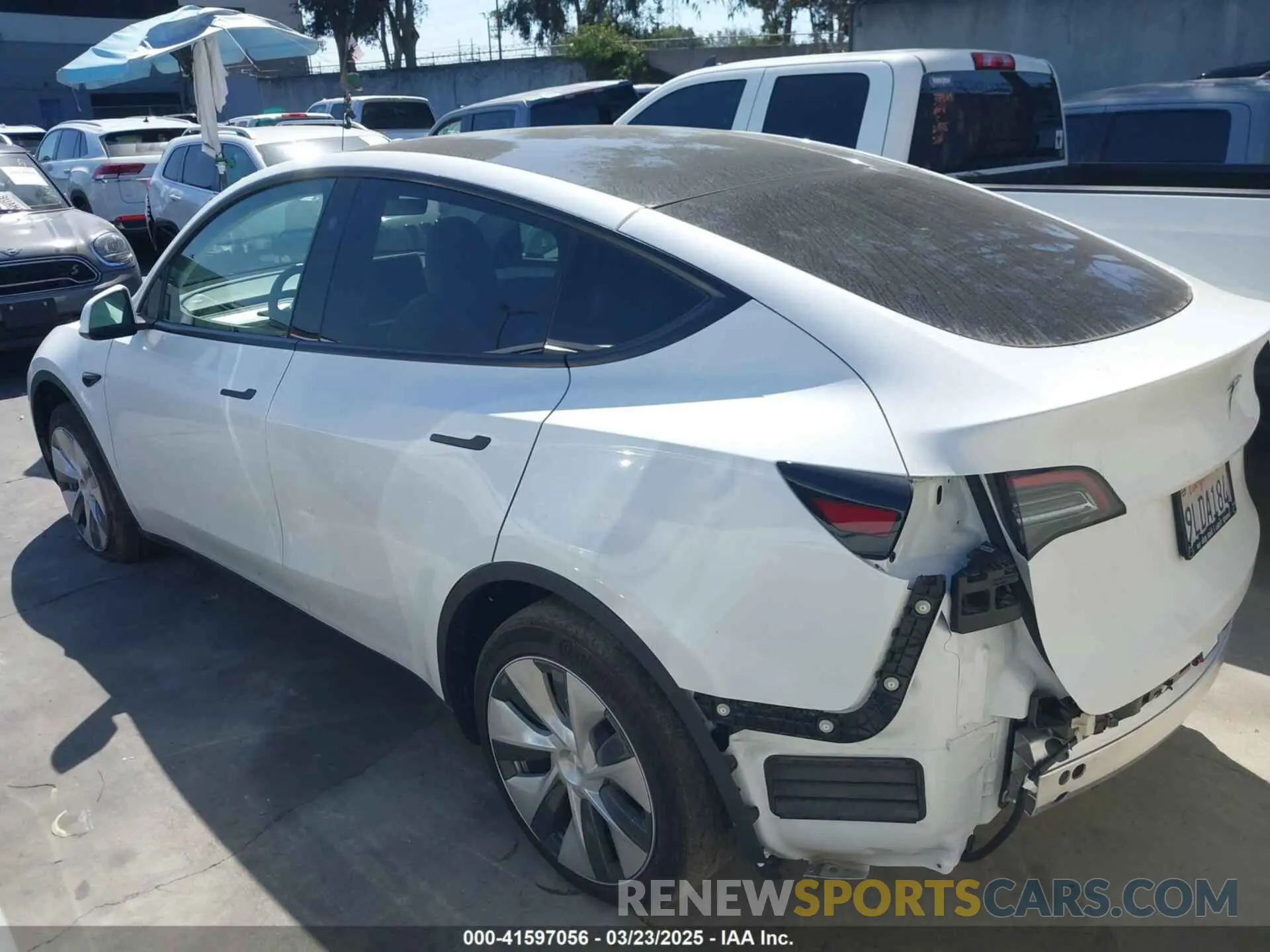 14 Photograph of a damaged car 7SAYGDED2RF017448 TESLA MODEL Y 2024