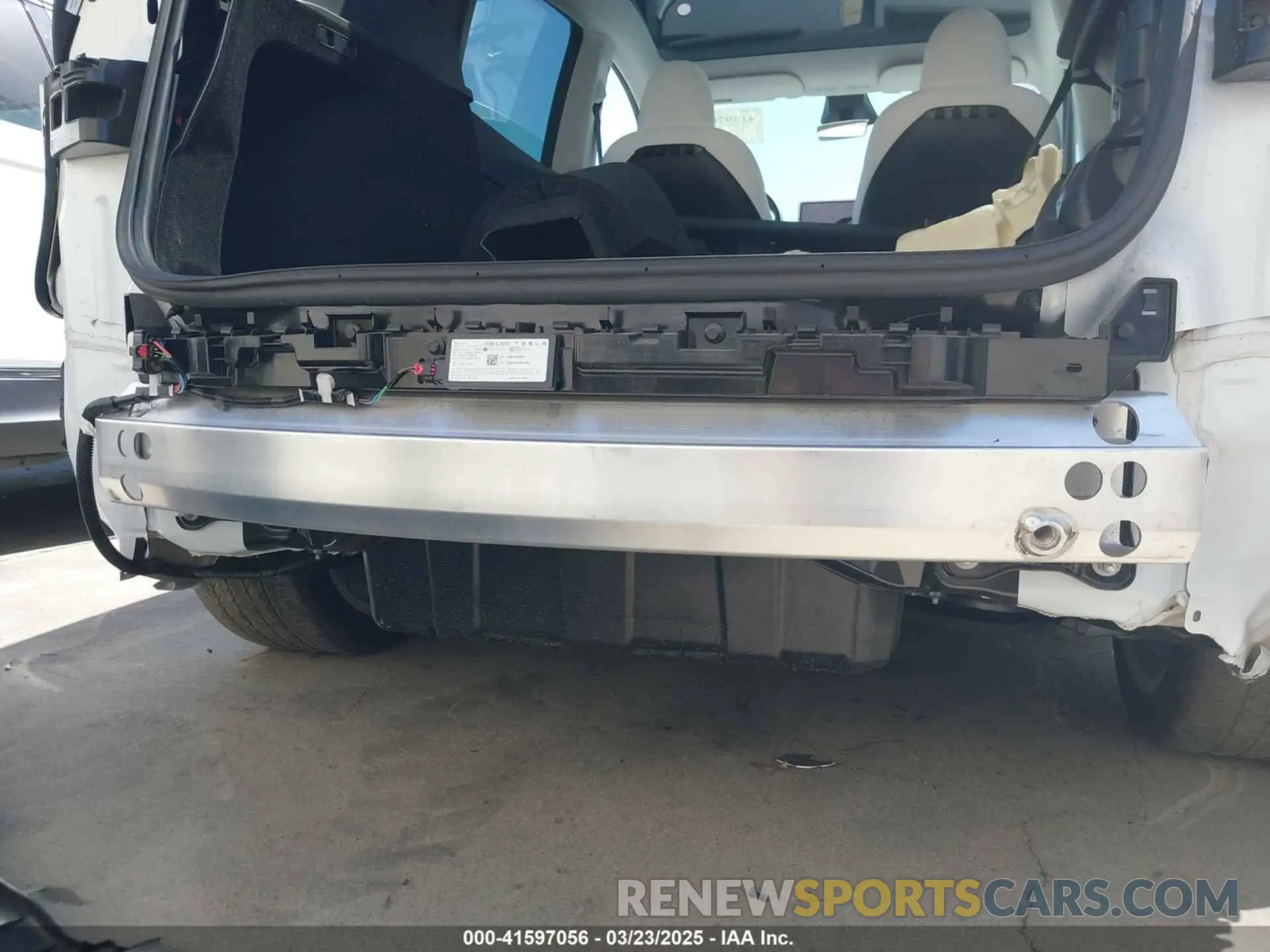 6 Photograph of a damaged car 7SAYGDED2RF017448 TESLA MODEL Y 2024