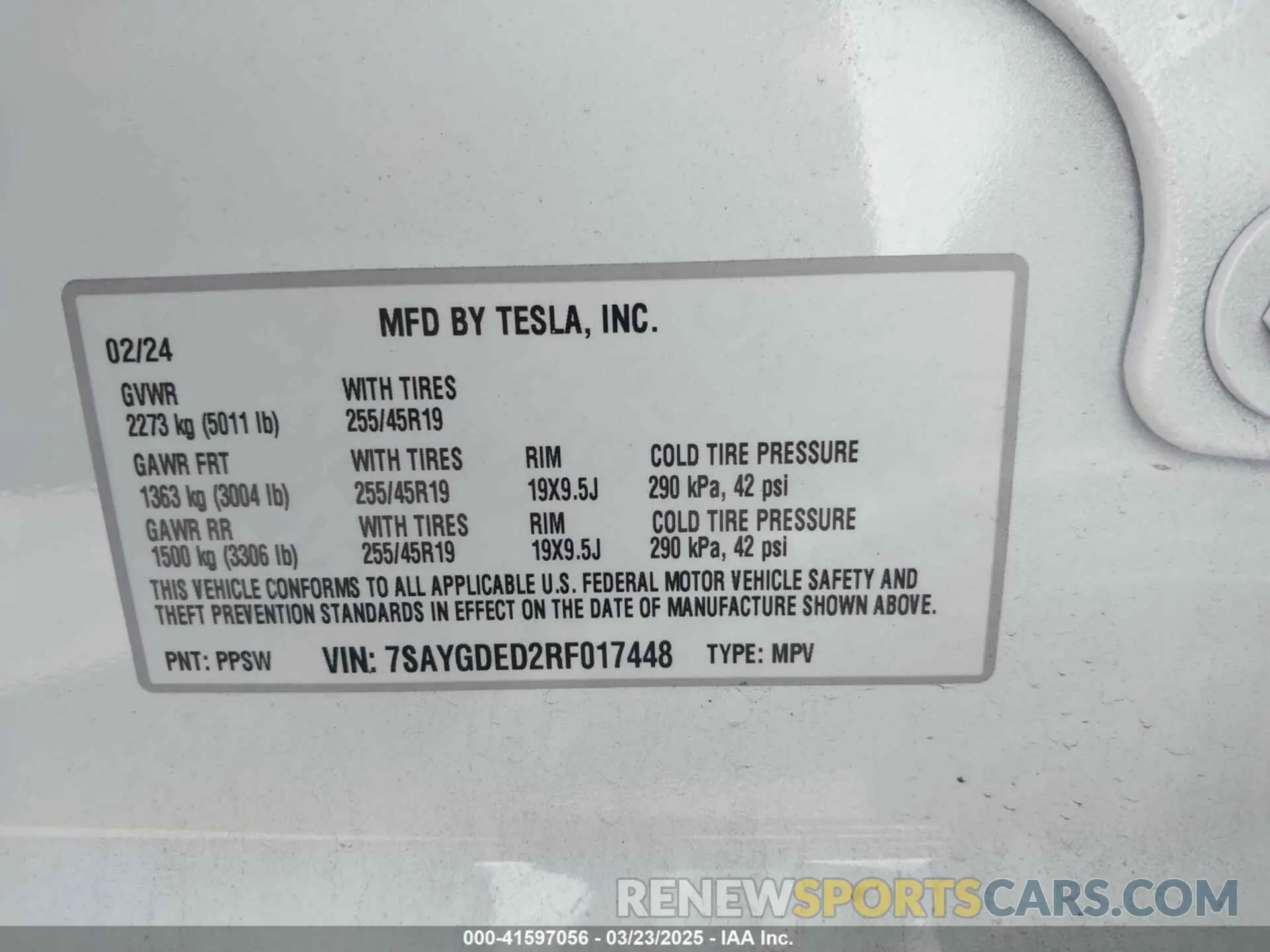 9 Photograph of a damaged car 7SAYGDED2RF017448 TESLA MODEL Y 2024