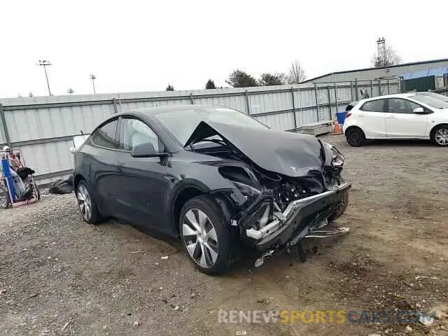 11 Photograph of a damaged car 7SAYGDED2RF037005 TESLA MODEL Y 2024