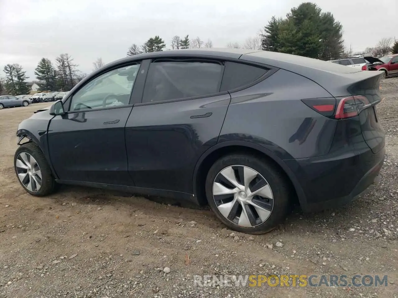 2 Photograph of a damaged car 7SAYGDED2RF037005 TESLA MODEL Y 2024