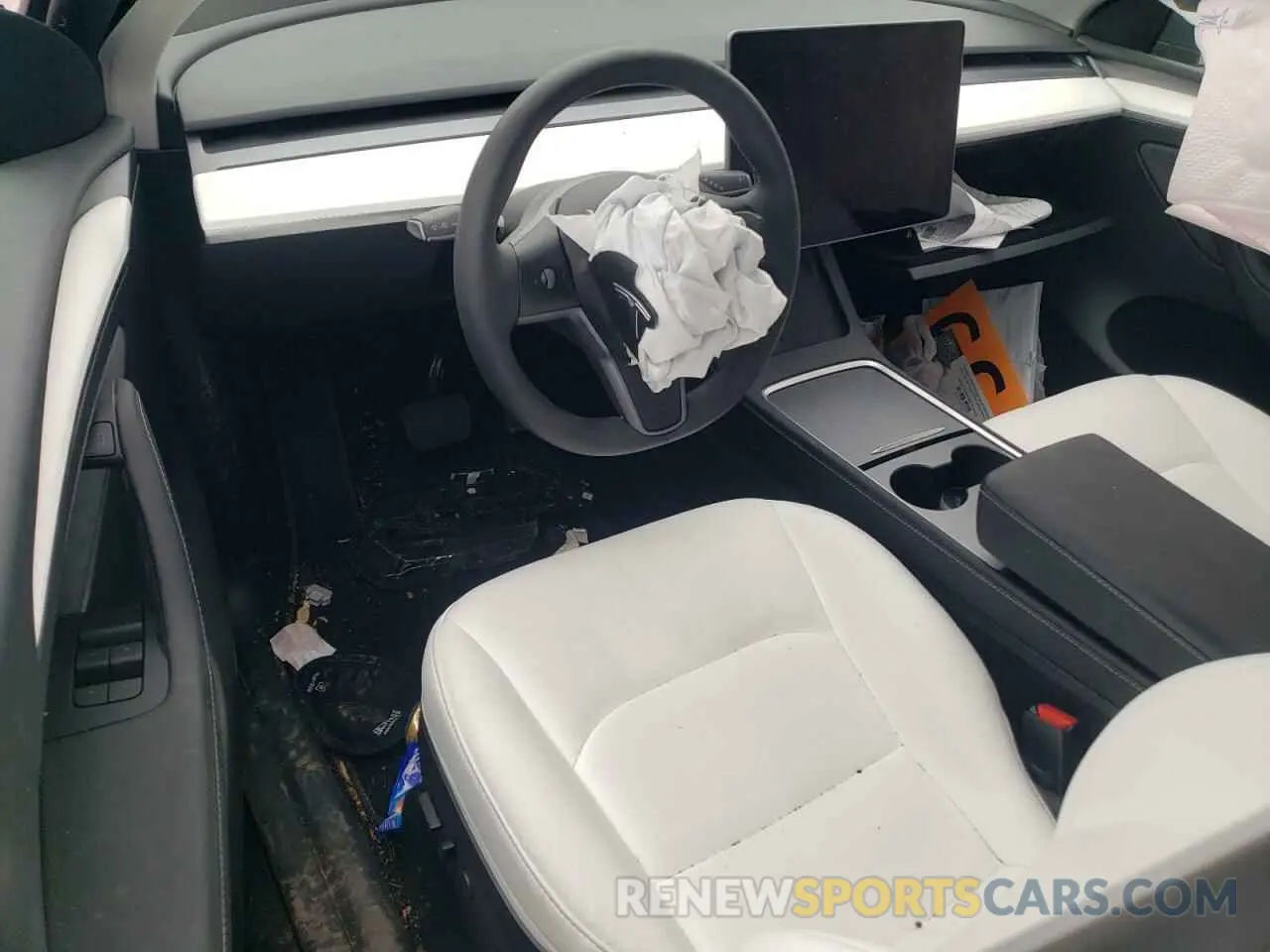 8 Photograph of a damaged car 7SAYGDED2RF037005 TESLA MODEL Y 2024