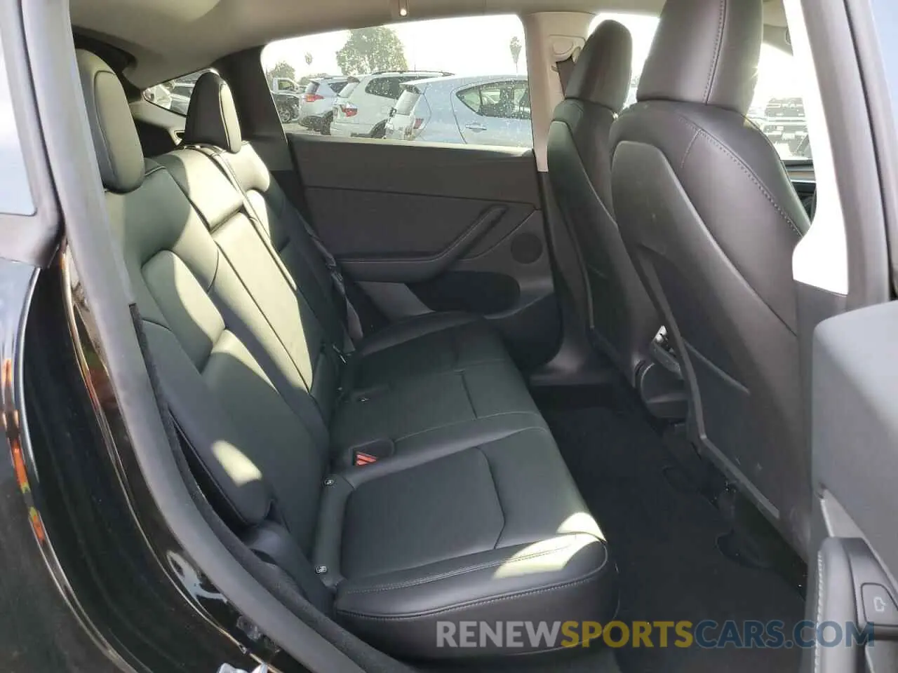 11 Photograph of a damaged car 7SAYGDED2RF045993 TESLA MODEL Y 2024