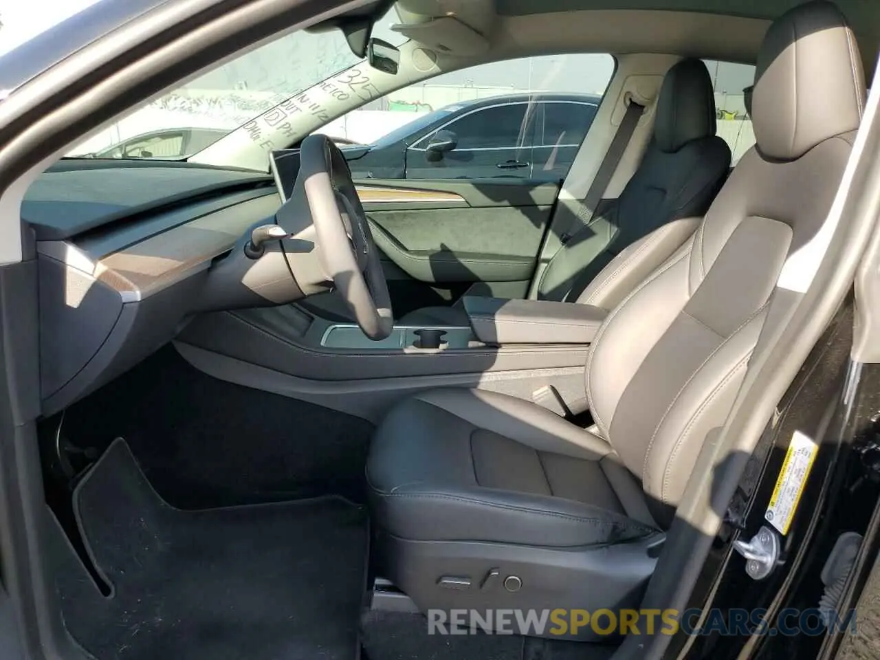 7 Photograph of a damaged car 7SAYGDED2RF045993 TESLA MODEL Y 2024