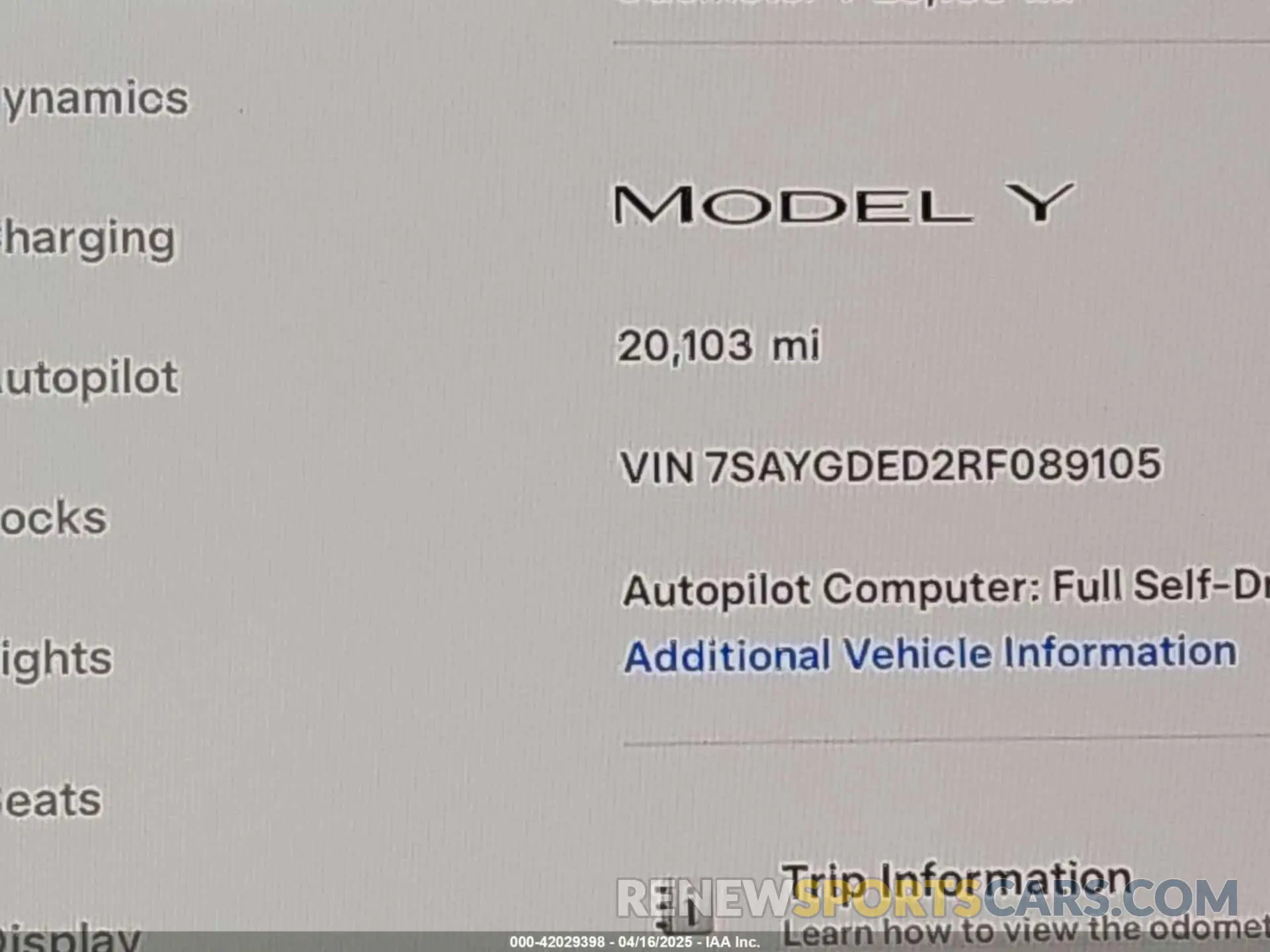 16 Photograph of a damaged car 7SAYGDED2RF089105 TESLA MODEL Y 2024