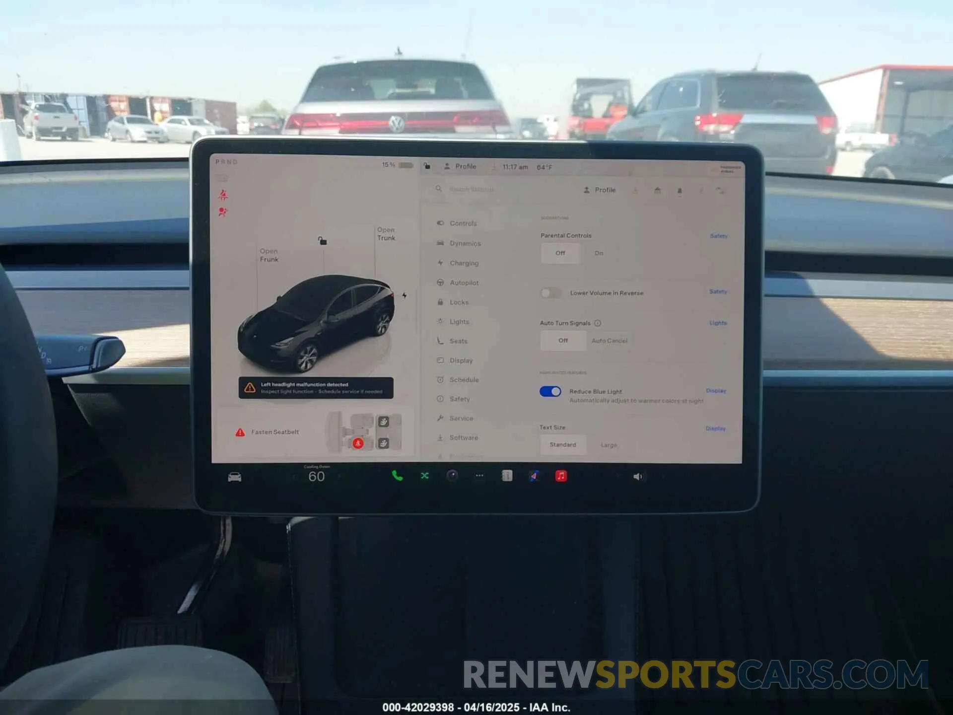 19 Photograph of a damaged car 7SAYGDED2RF089105 TESLA MODEL Y 2024