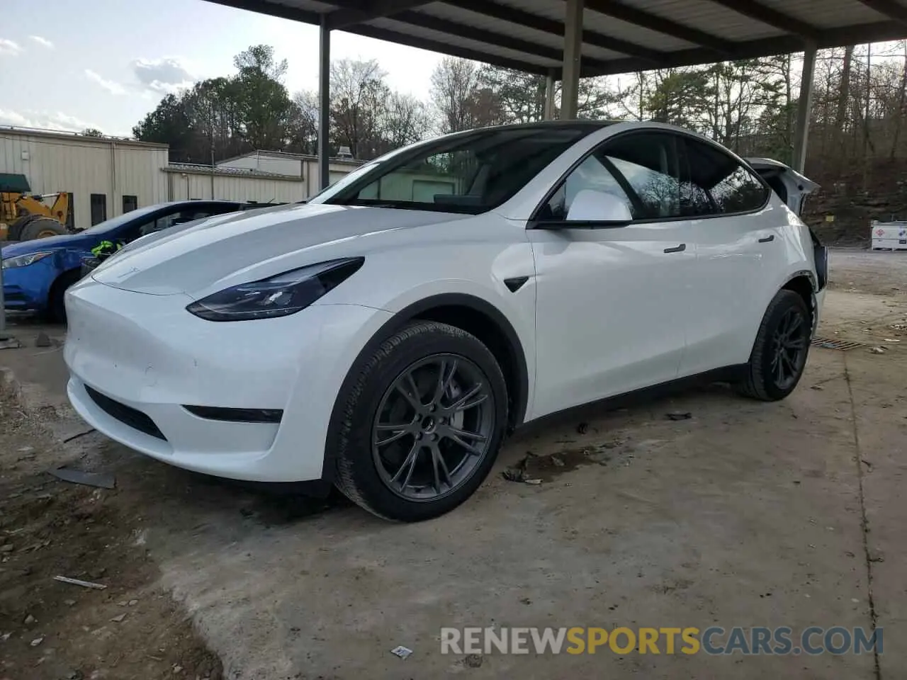 1 Photograph of a damaged car 7SAYGDED2RF097382 TESLA MODEL Y 2024