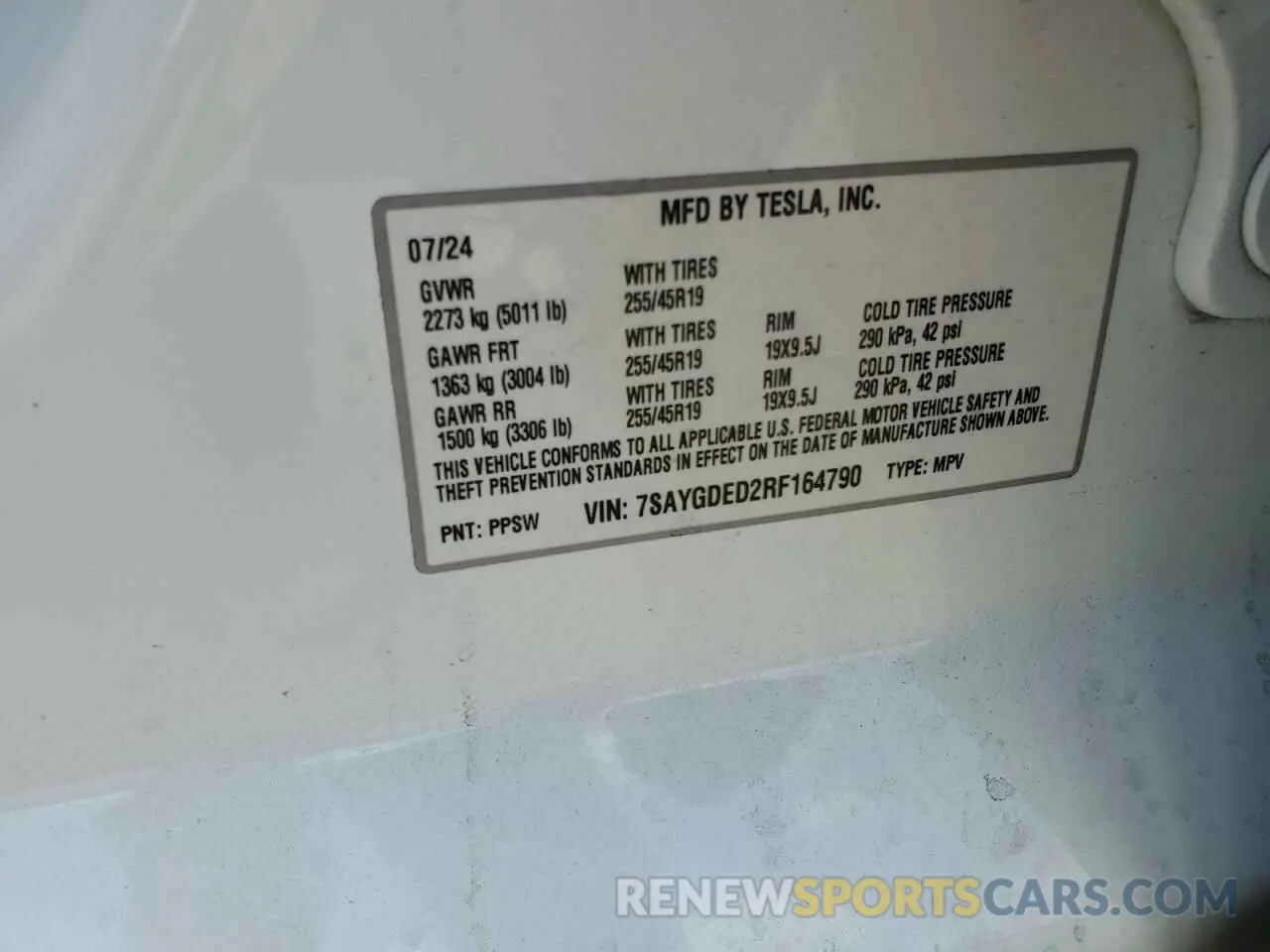 13 Photograph of a damaged car 7SAYGDED2RF164790 TESLA MODEL Y 2024