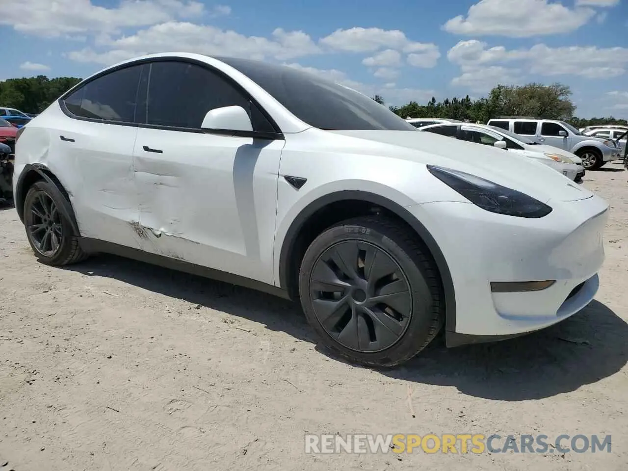 4 Photograph of a damaged car 7SAYGDED2RF164790 TESLA MODEL Y 2024