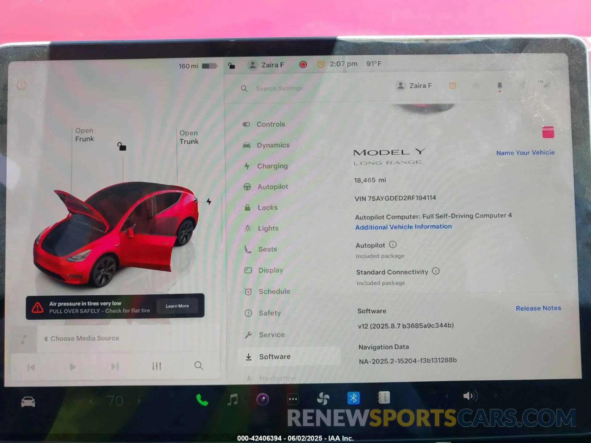 17 Photograph of a damaged car 7SAYGDED2RF194114 TESLA MODEL Y 2024