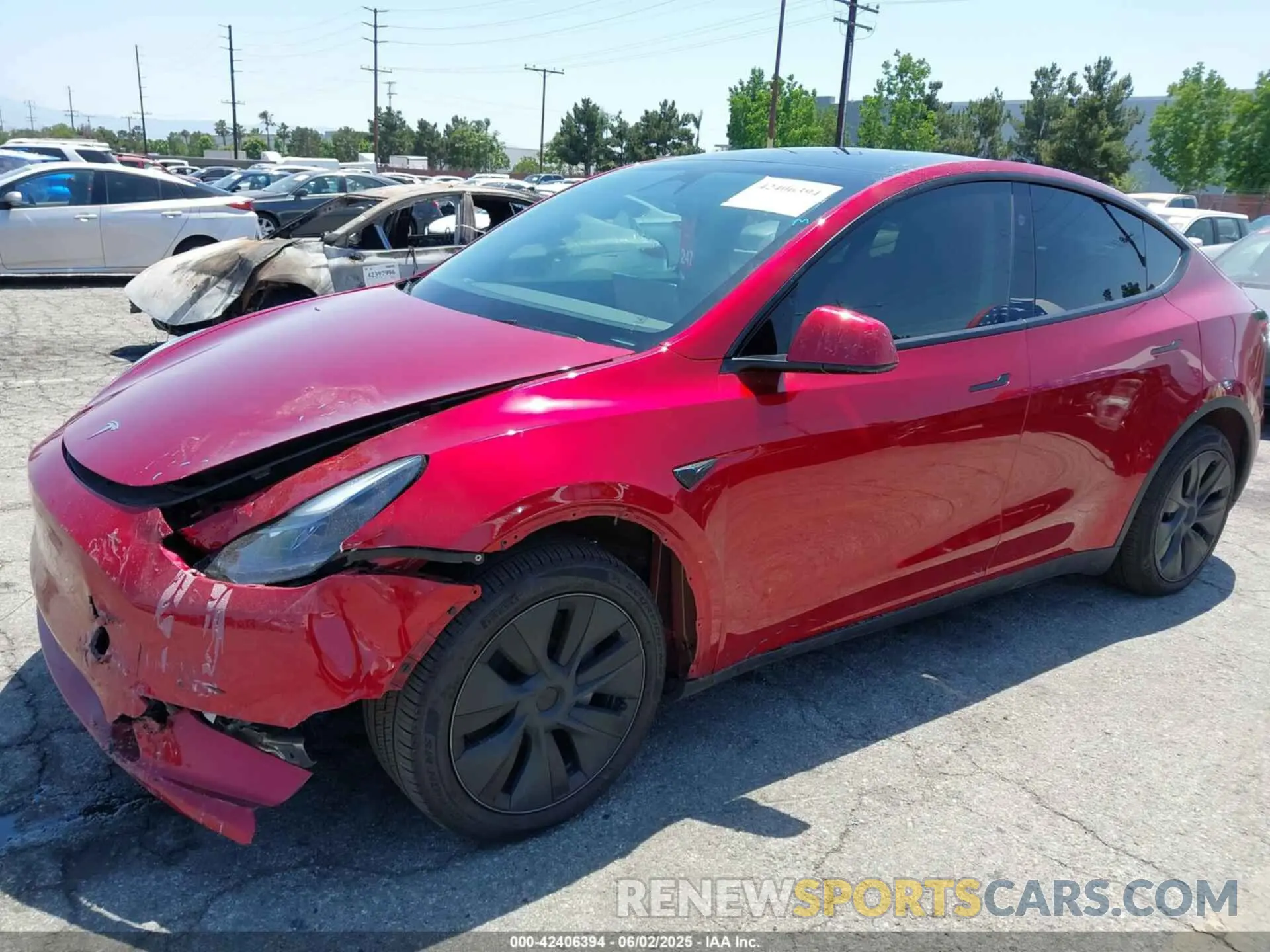 2 Photograph of a damaged car 7SAYGDED2RF194114 TESLA MODEL Y 2024