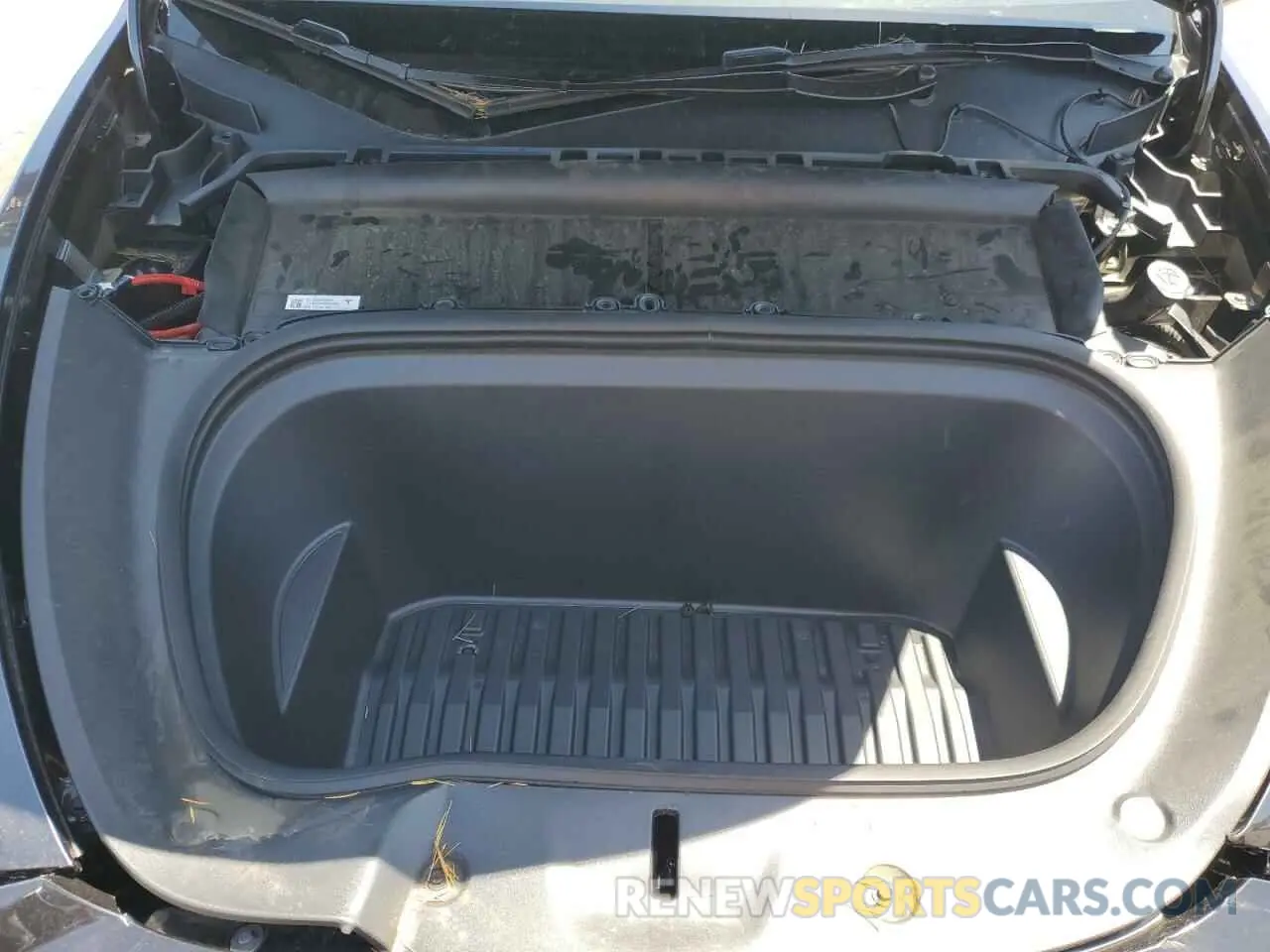 12 Photograph of a damaged car 7SAYGDED3RF056131 TESLA MODEL Y 2024