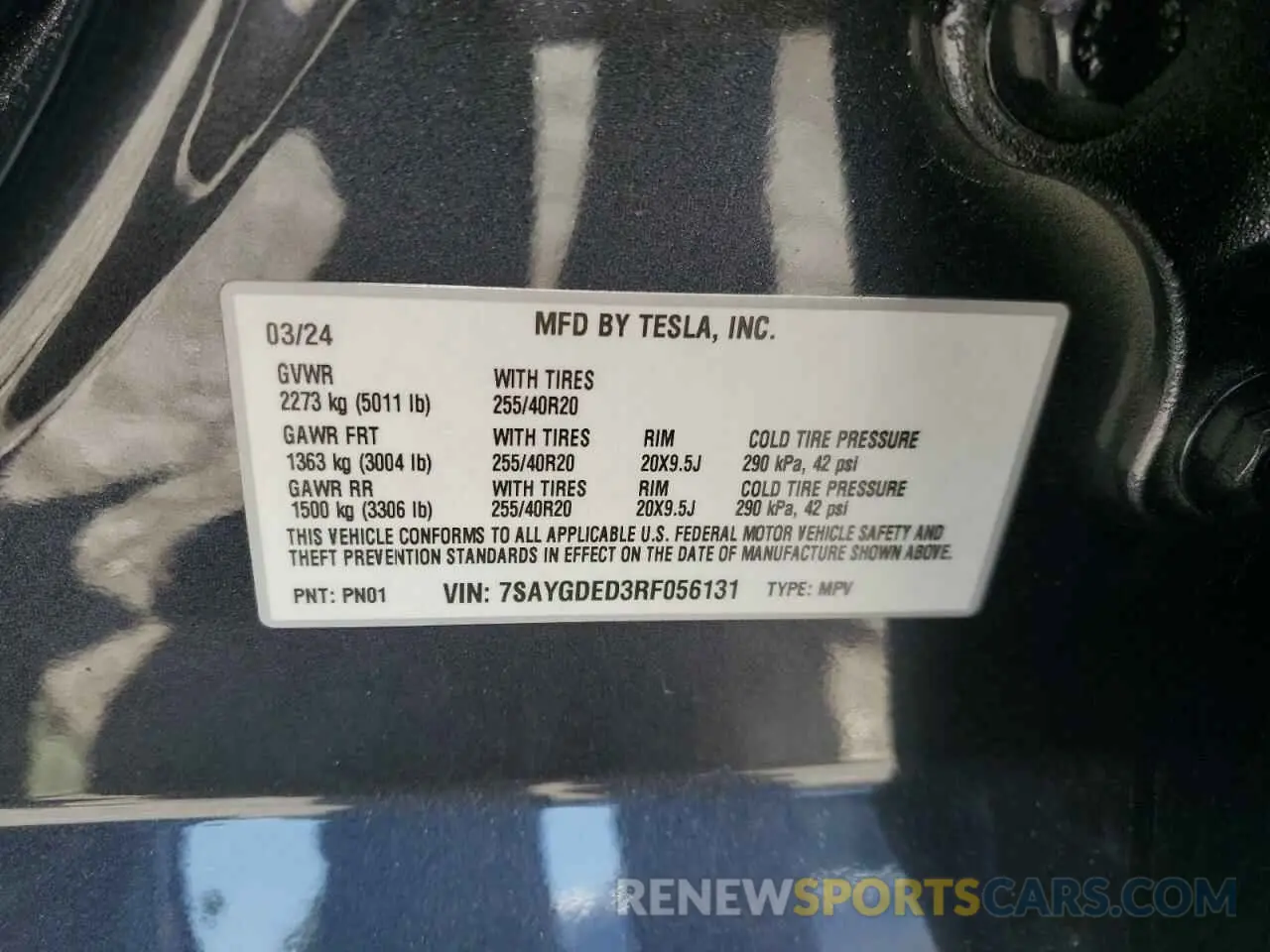 13 Photograph of a damaged car 7SAYGDED3RF056131 TESLA MODEL Y 2024