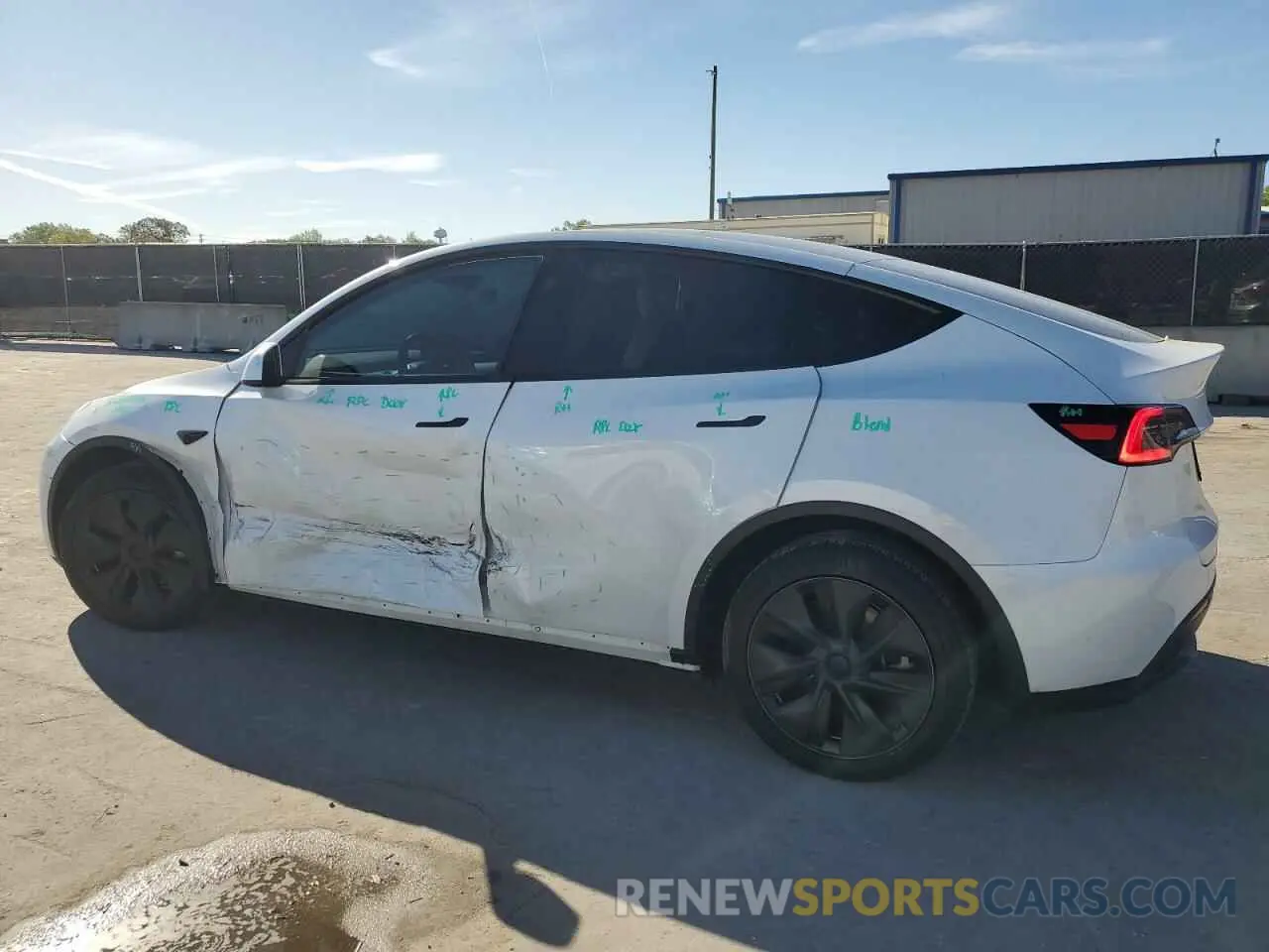 2 Photograph of a damaged car 7SAYGDED3RF130826 TESLA MODEL Y 2024