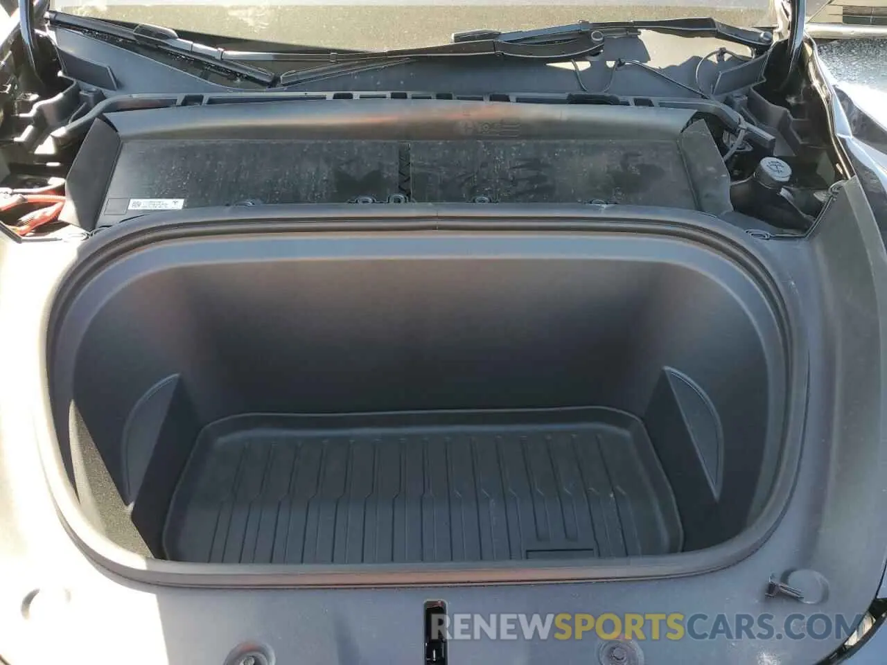 14 Photograph of a damaged car 7SAYGDED3RF177273 TESLA MODEL Y 2024