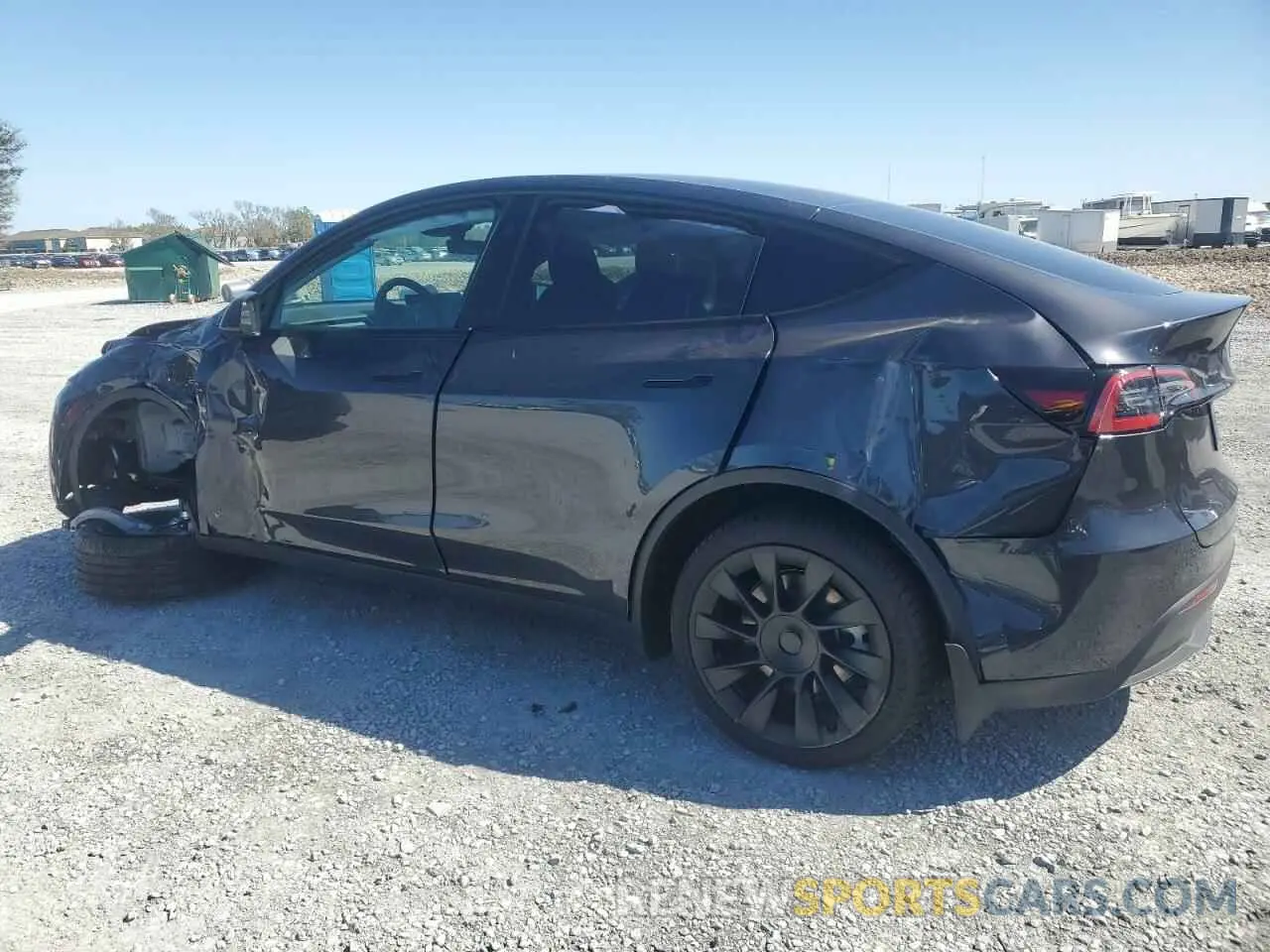 2 Photograph of a damaged car 7SAYGDED3RF177273 TESLA MODEL Y 2024