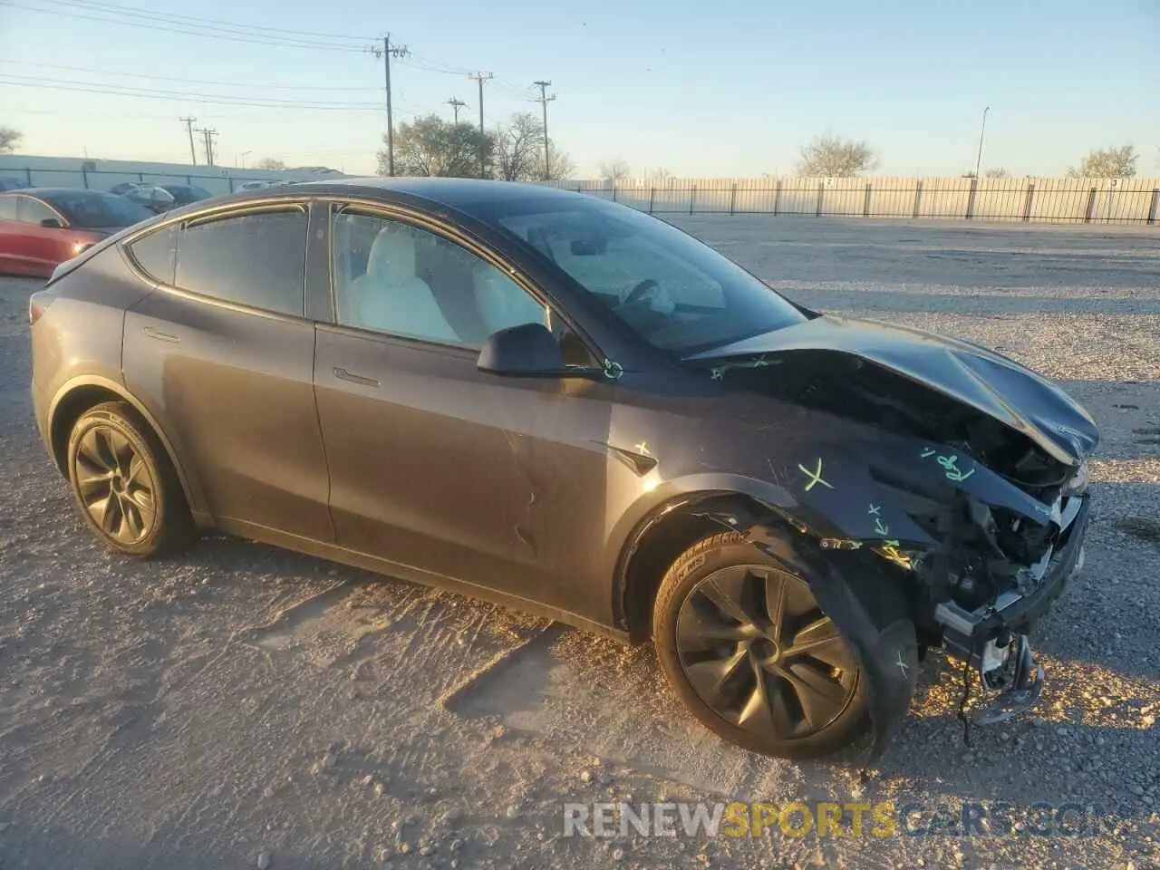 4 Photograph of a damaged car 7SAYGDED4RA324326 TESLA MODEL Y 2024