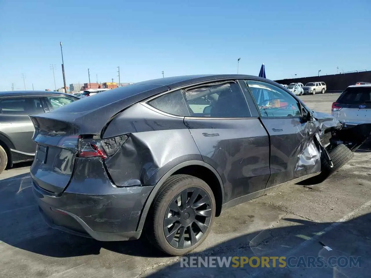 3 Photograph of a damaged car 7SAYGDED4RF089588 TESLA MODEL Y 2024