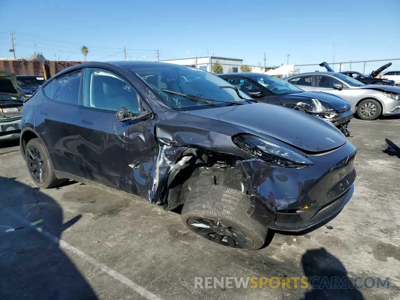 4 Photograph of a damaged car 7SAYGDED4RF089588 TESLA MODEL Y 2024
