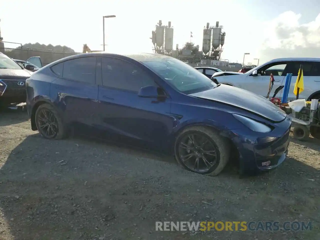 4 Photograph of a damaged car 7SAYGDED4RF117874 TESLA MODEL Y 2024