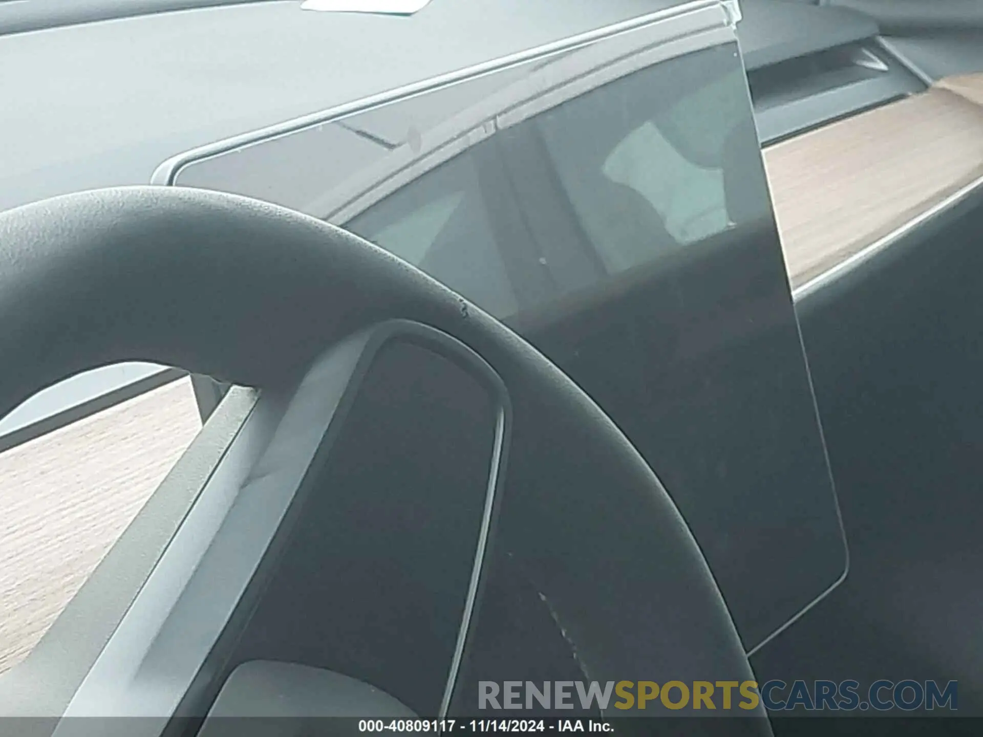 7 Photograph of a damaged car 7SAYGDED5RA333553 TESLA MODEL Y 2024
