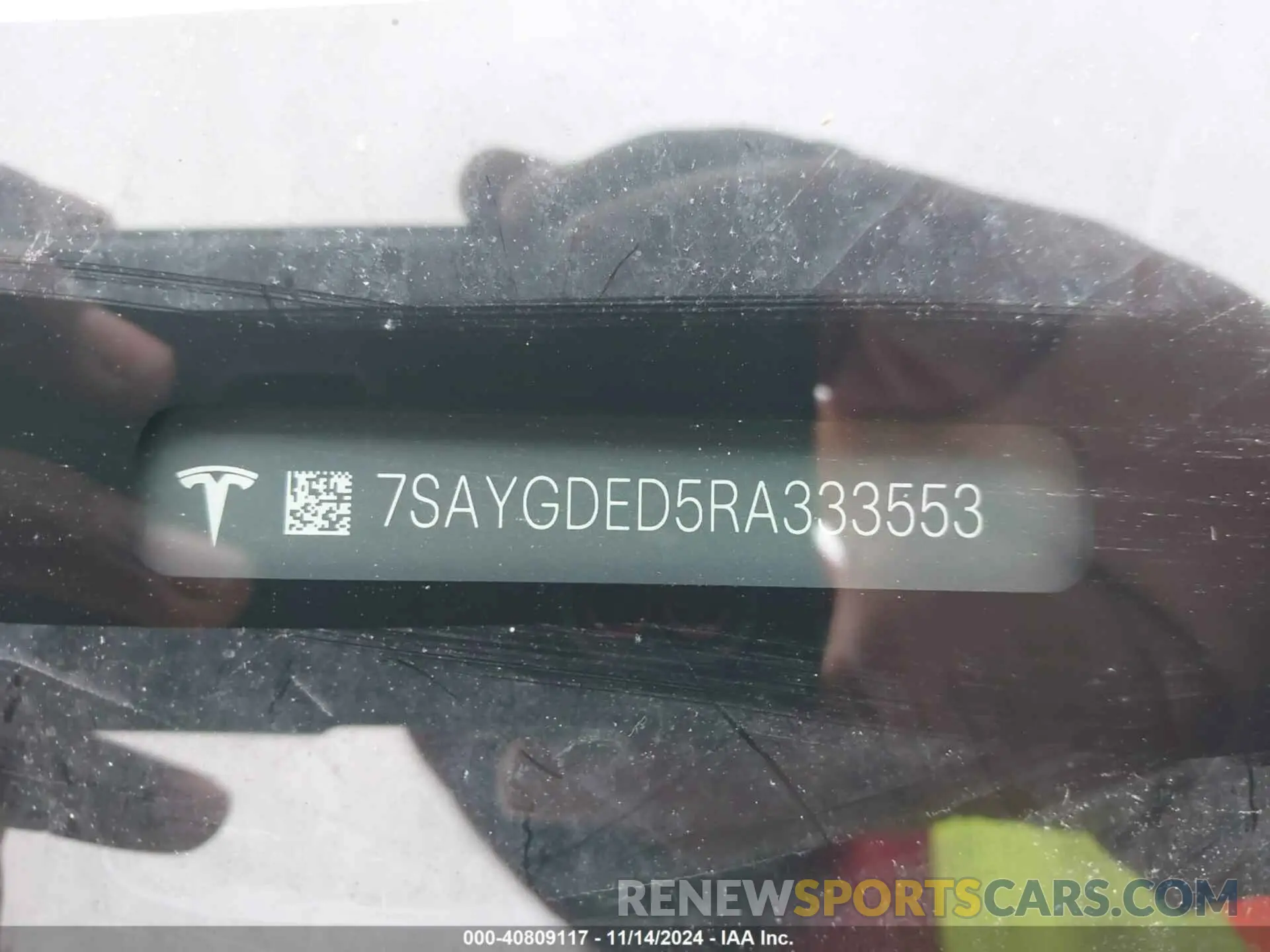 9 Photograph of a damaged car 7SAYGDED5RA333553 TESLA MODEL Y 2024