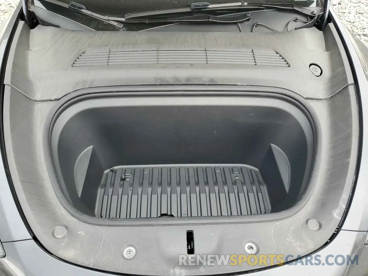 12 Photograph of a damaged car 7SAYGDED5RF009554 TESLA MODEL Y 2024