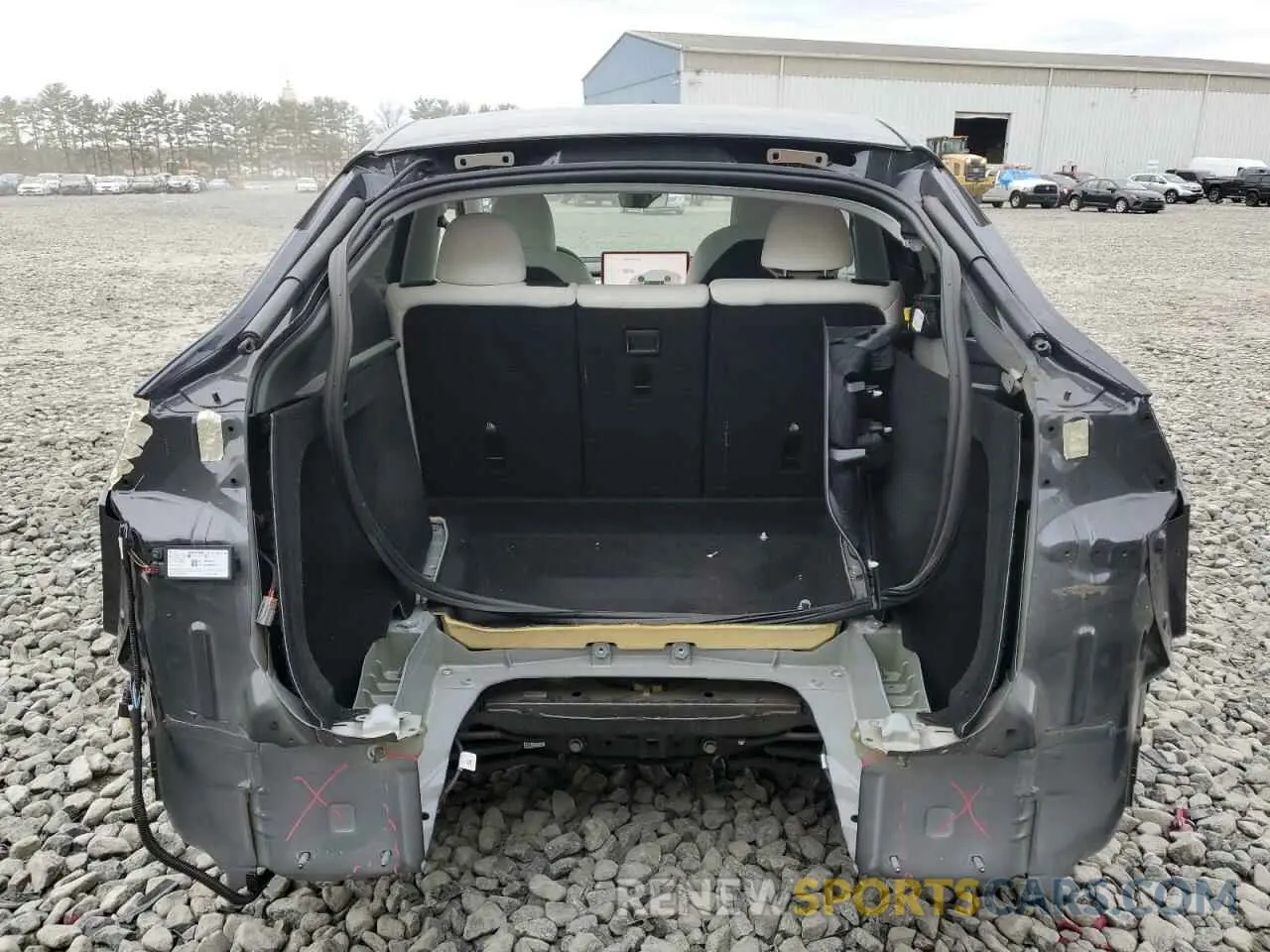 6 Photograph of a damaged car 7SAYGDED5RF009554 TESLA MODEL Y 2024