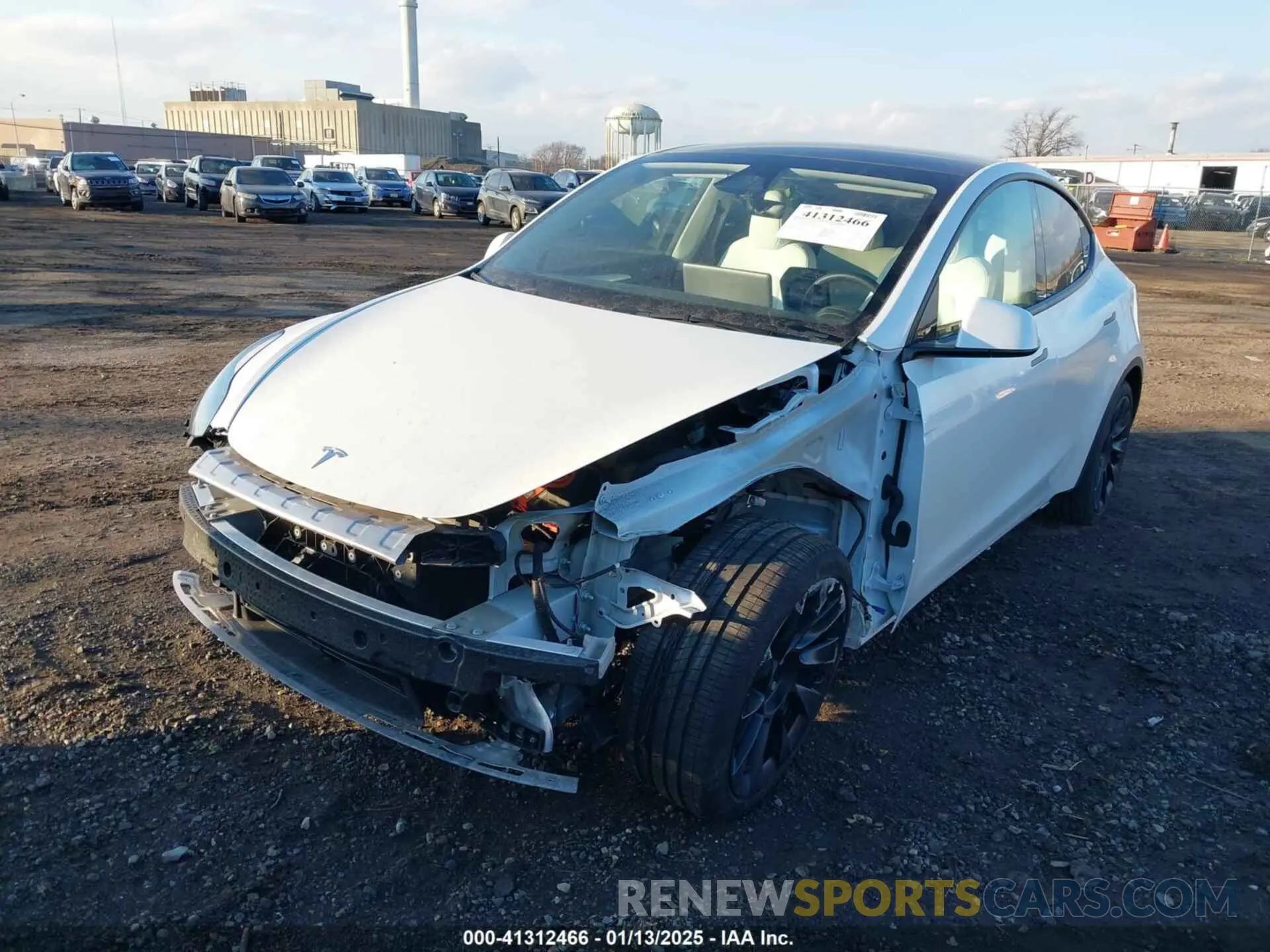 6 Photograph of a damaged car 7SAYGDED5RF010087 TESLA MODEL Y 2024