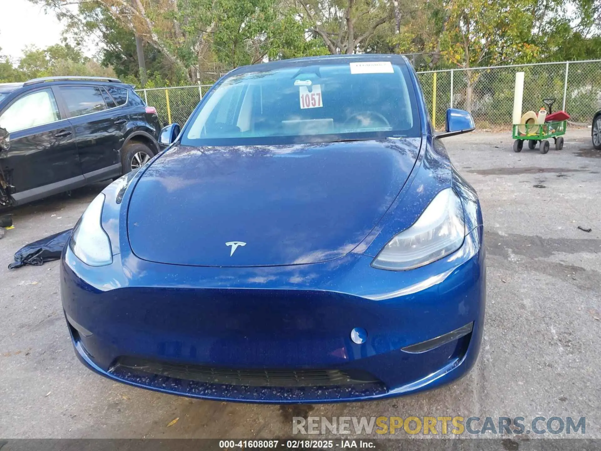 12 Photograph of a damaged car 7SAYGDED5RF015208 TESLA MODEL Y 2024