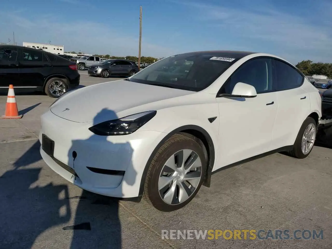 1 Photograph of a damaged car 7SAYGDED5RF017511 TESLA MODEL Y 2024