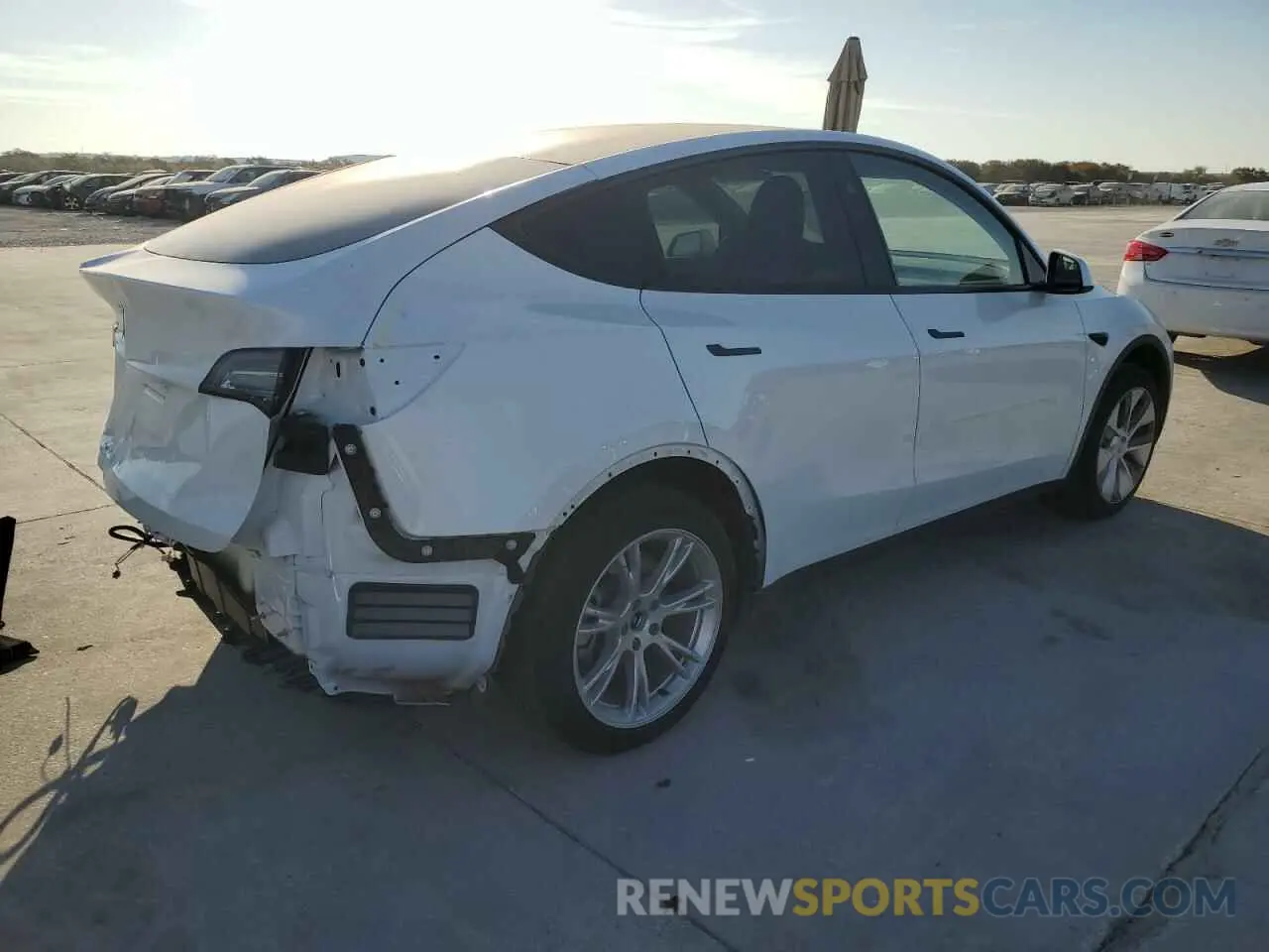 3 Photograph of a damaged car 7SAYGDED5RF017511 TESLA MODEL Y 2024
