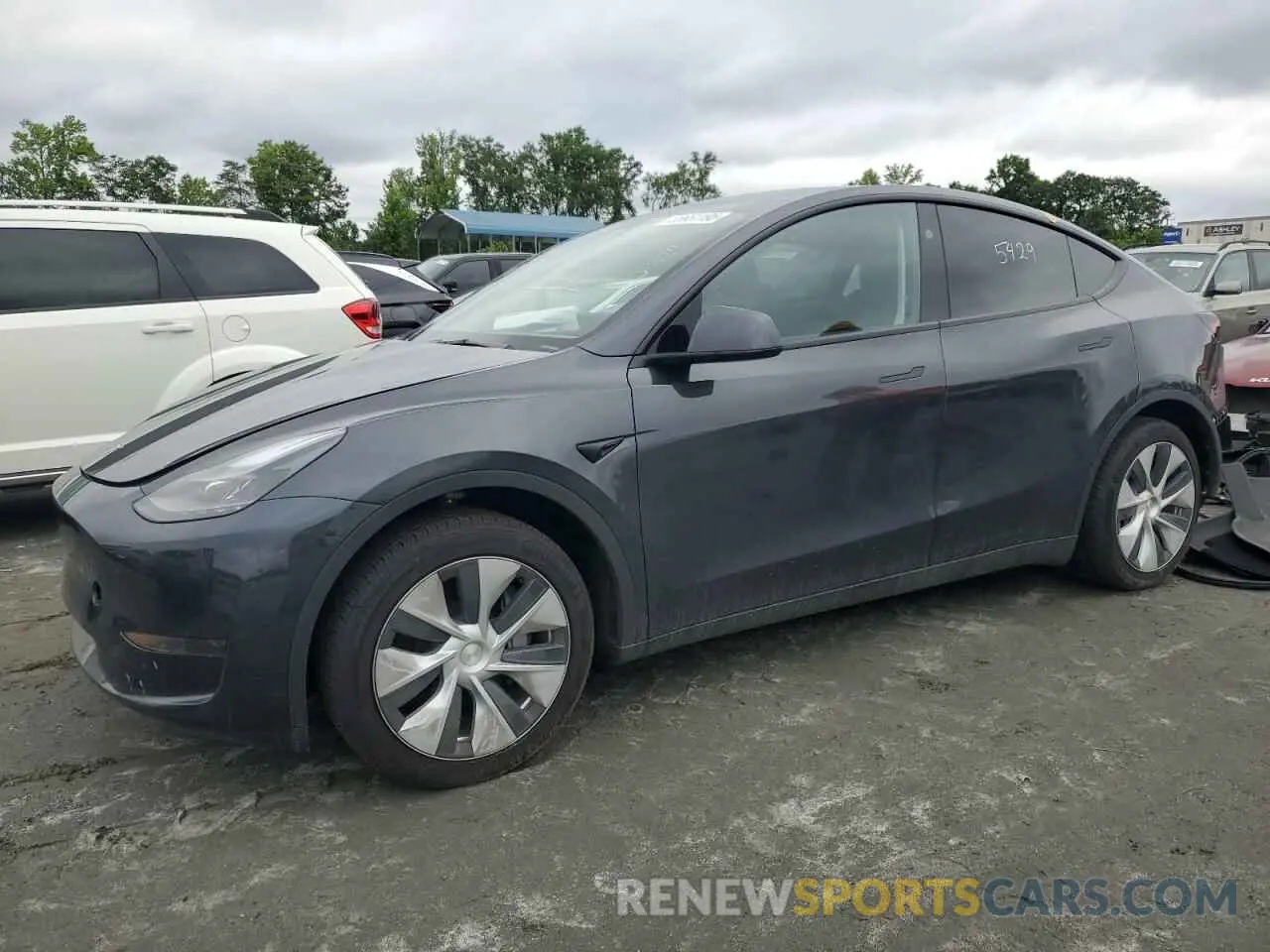 1 Photograph of a damaged car 7SAYGDED5RF018979 TESLA MODEL Y 2024