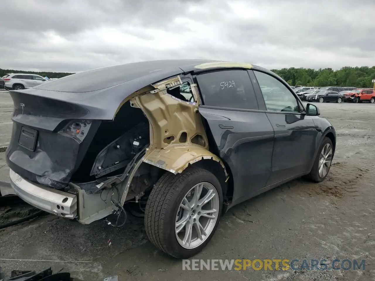 3 Photograph of a damaged car 7SAYGDED5RF018979 TESLA MODEL Y 2024