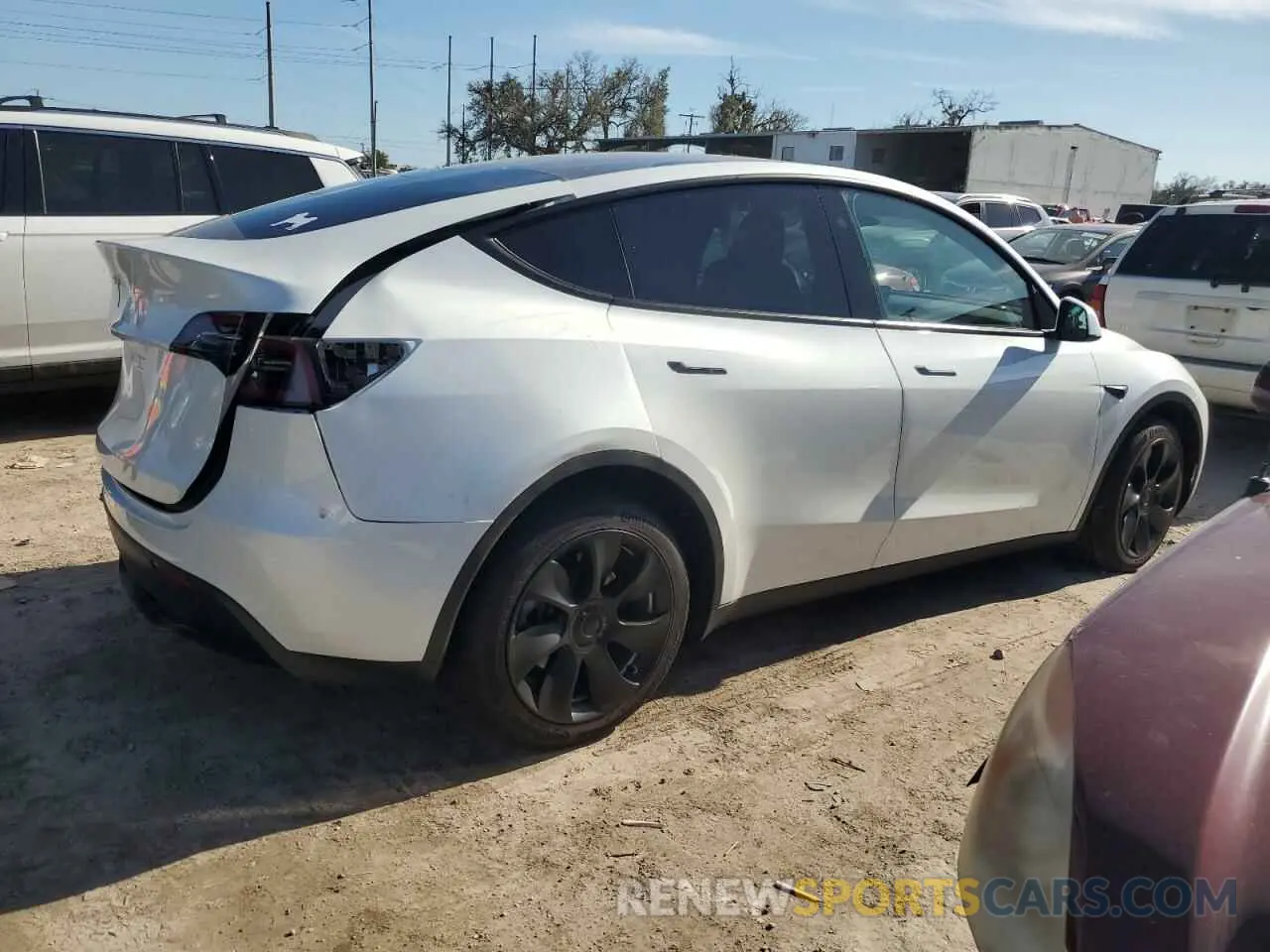 3 Photograph of a damaged car 7SAYGDED5RF044398 TESLA MODEL Y 2024
